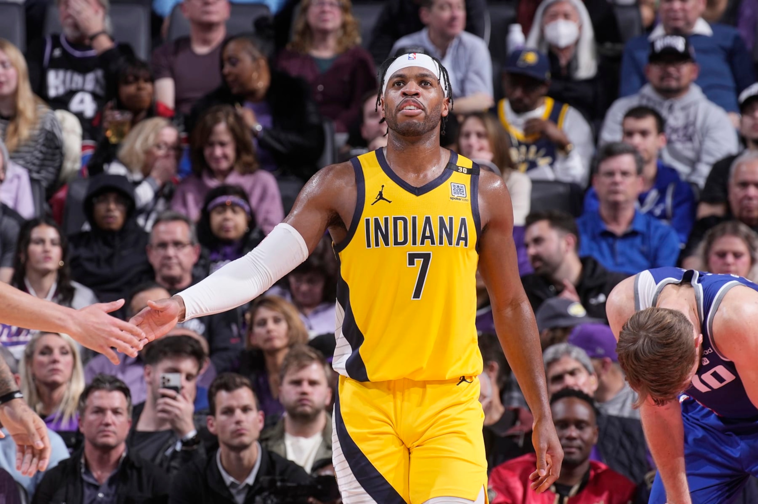 SACRAMENTO, CA - JANUARY 18: Buddy Hield #7 of the Indiana Pacers high fives teammate during the game against the Sacramento Kings on January 18, 2024 at Golden 1 Center in Sacramento, California. NOTE TO USER: User expressly acknowledges and agrees that, by downloading and or using this photograph, User is consenting to the terms and conditions of the Getty Images Agreement. Mandatory Copyright Notice: Copyright 2024 NBAE (Photo by Rocky Widner/NBAE via Getty Images)