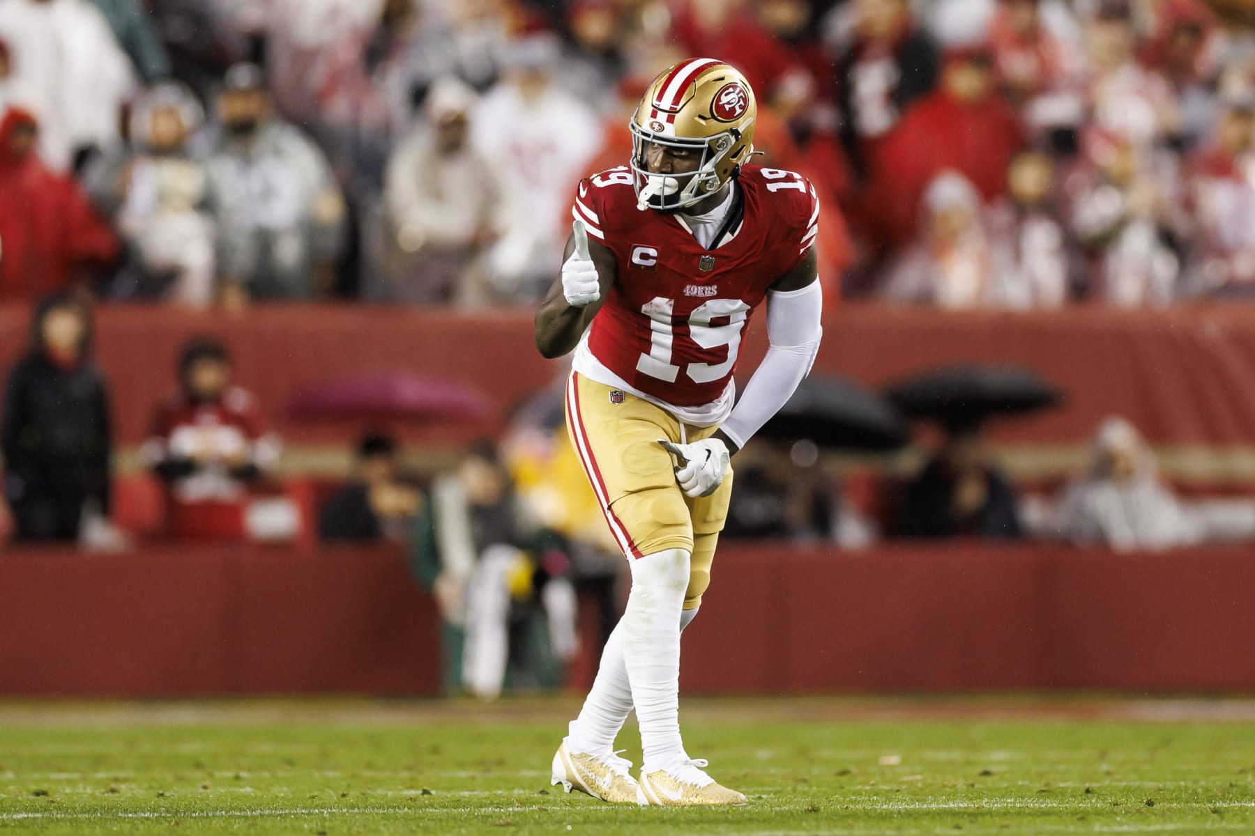 SANTA CLARA, CALIFORNIA - JANUARY 20: Deebo Samuel #19 of the San Francisco 49ers lines up to run a route during an NFC divisional round playoff football game against the Green Bay Packers at Levi's Stadium on January 20, 2024 in Santa Clara, California. (Photo by Ryan Kang/Getty Images)