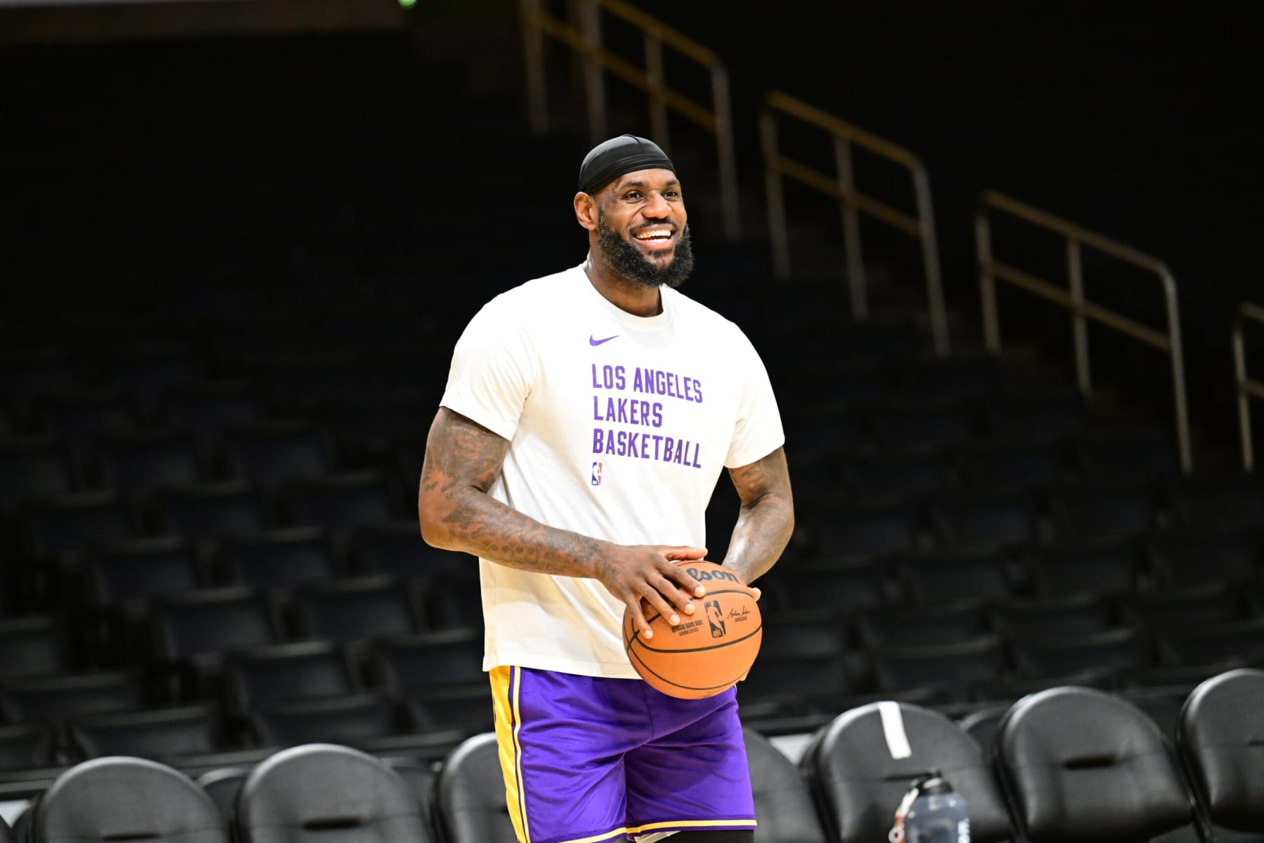 LOS ANGELES, CA - JANUARY 25: LeBron James #23 of the Los Angeles Lakers warms up before the game against the Chicago Bulls on January 25, 2024 at Crypto.Com Arena in Los Angeles, California. NOTE TO USER: User expressly acknowledges and agrees that, by downloading and/or using this Photograph, user is consenting to the terms and conditions of the Getty Images License Agreement. Mandatory Copyright Notice: Copyright 2024 NBAE (Photo by Adam Pantozzi/NBAE via Getty Images)