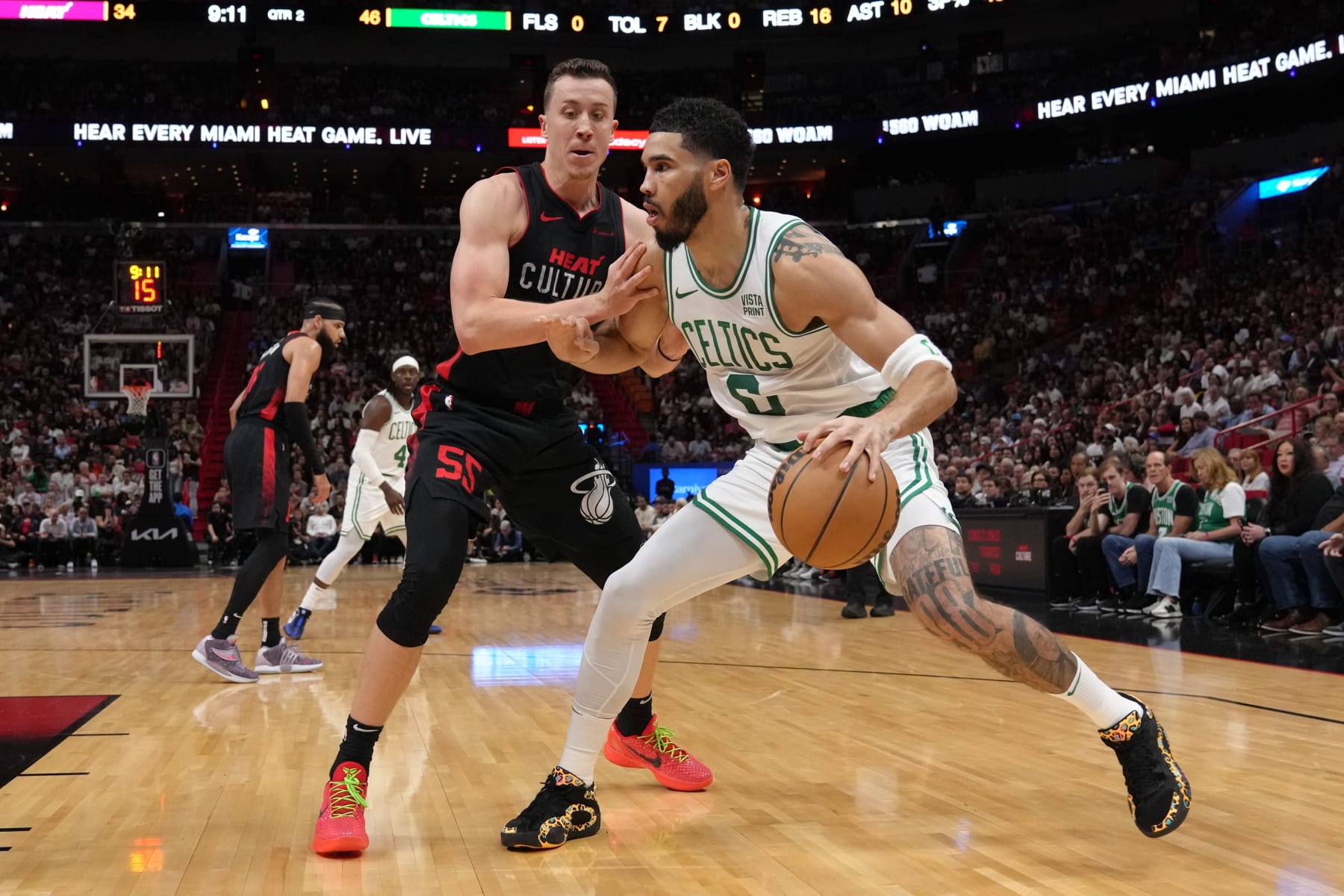 MIAMI, FL - JANUARY 25: Jayson Tatum #0 of the Boston Celtics handles the ball during the game against the Miami Heat on January 25, 2024 at Kaseya Center in Miami, Florida. NOTE TO USER: User expressly acknowledges and agrees that, by downloading and or using this Photograph, user is consenting to the terms and conditions of the Getty Images License Agreement. Mandatory Copyright Notice: Copyright 2024 NBAE (Photo by Eric Espada/NBAE via Getty Images)