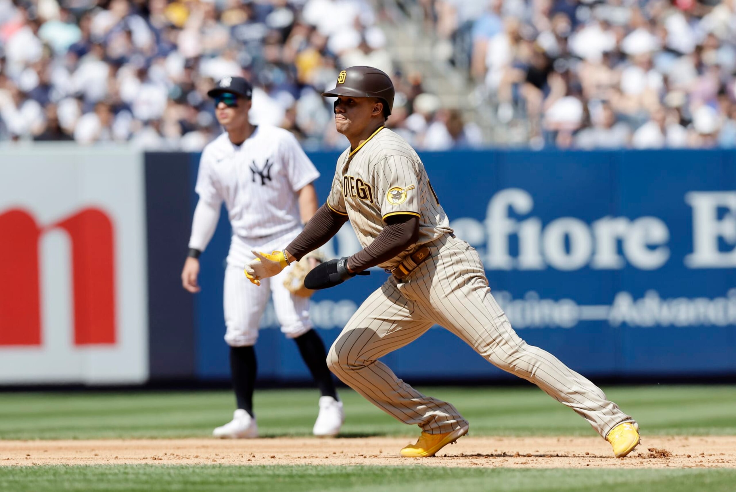 BRONX, NEW YORK - MAY 27: Juan Soto #22 of the San Diego Padres in action against the New York Yankees at Yankee Stadium on May 27, 2023 in Bronx, New York. The Yankees defeated the Padres 3-2 in ten innings. (Photo by Jim McIsaac/Getty Images) BRONX, NEW YORK - MAY 27: Juan Soto #22 of the San Diego Padres in action against the New York Yankees at Yankee Stadium on May 27, 2023 in Bronx, New York. The Yankees defeated the Padres 3-2 in ten innings. (Photo by Jim McIsaac/Getty Images)