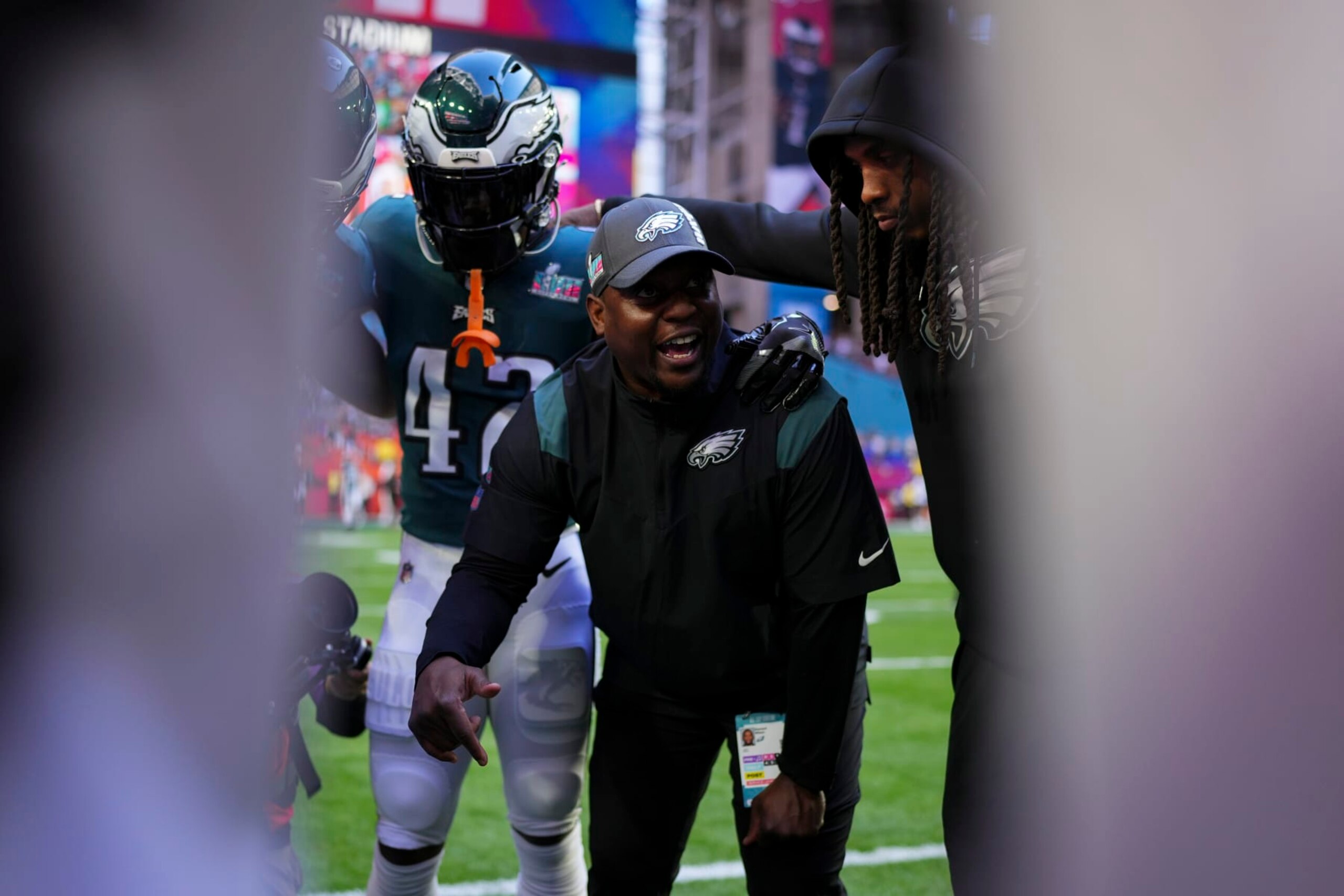 GLENDALE, AZ - FEBRUARY 12: Dennard Wilson speaks in the pregame huddle against the Kansas City Chiefs after Super Bowl LVII at State Farm Stadium on February 12, 2023 in Glendale, Arizona. The Chiefs defeated the Eagles 38-35. (Photo by Cooper Neill/Getty Images)