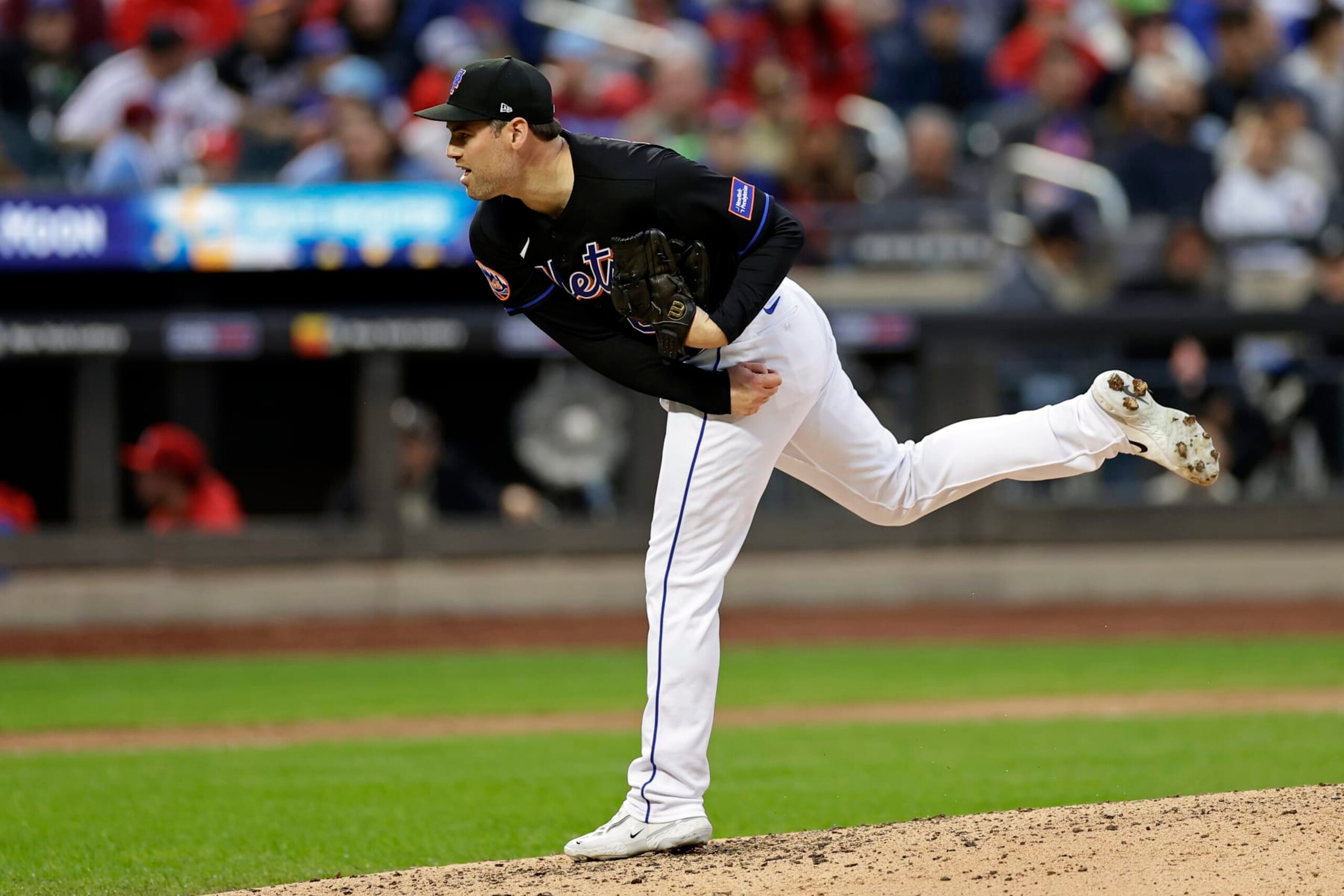 NEW YORK, NY - SEPTEMBER 30: Adam Ottavino #0 of the New York Mets in action against the Philadelphia Phillies during the ninth inning of the first game of a doubleheader at Citi Field on September 30, 2023 in New York City. (Photo by Adam Hunger/Getty Images)