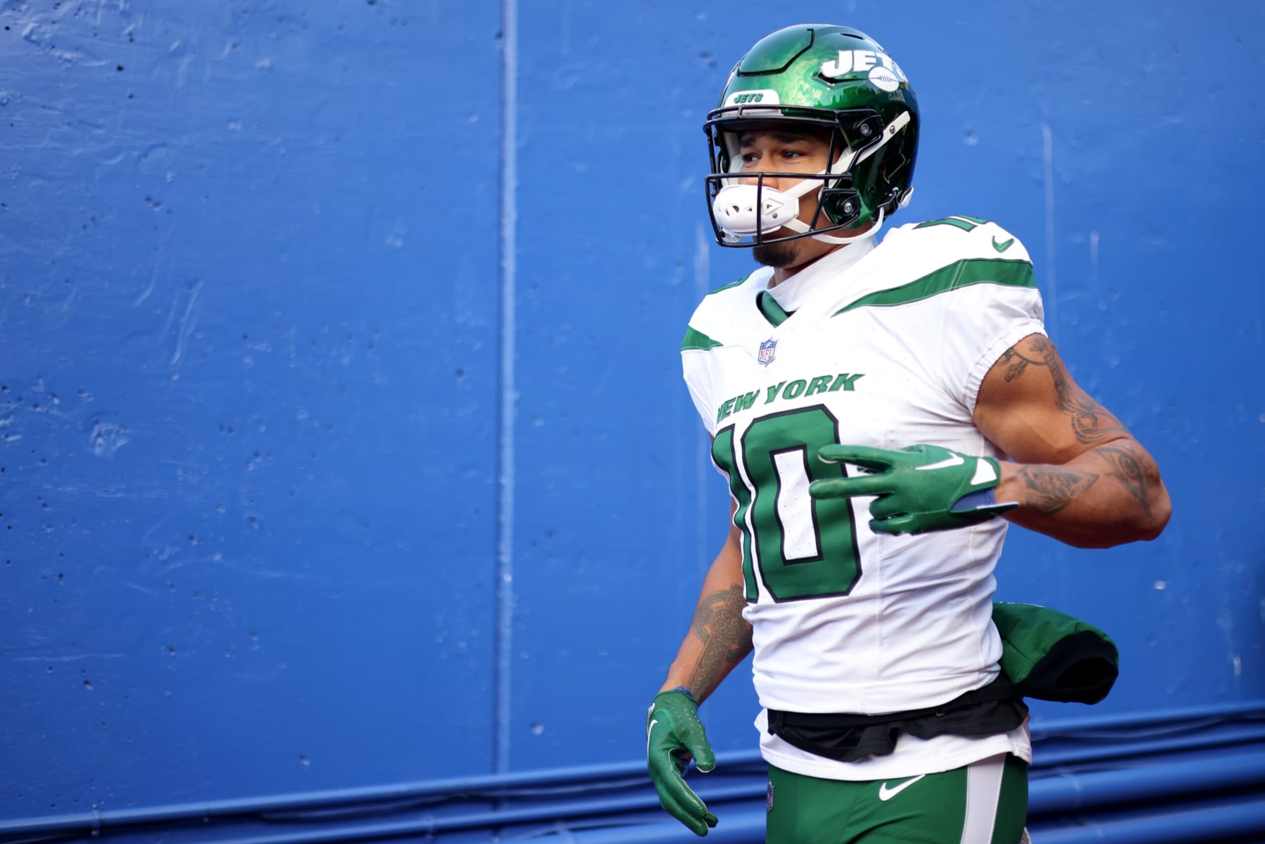ORCHARD PARK, NEW YORK - NOVEMBER 19: Allen Lazard #10 of the New York Jets runs to the field prior to a game against the Buffalo Bills at Highmark Stadium on November 19, 2023 in Orchard Park, New York. (Photo by Bryan Bennett/Getty Images)