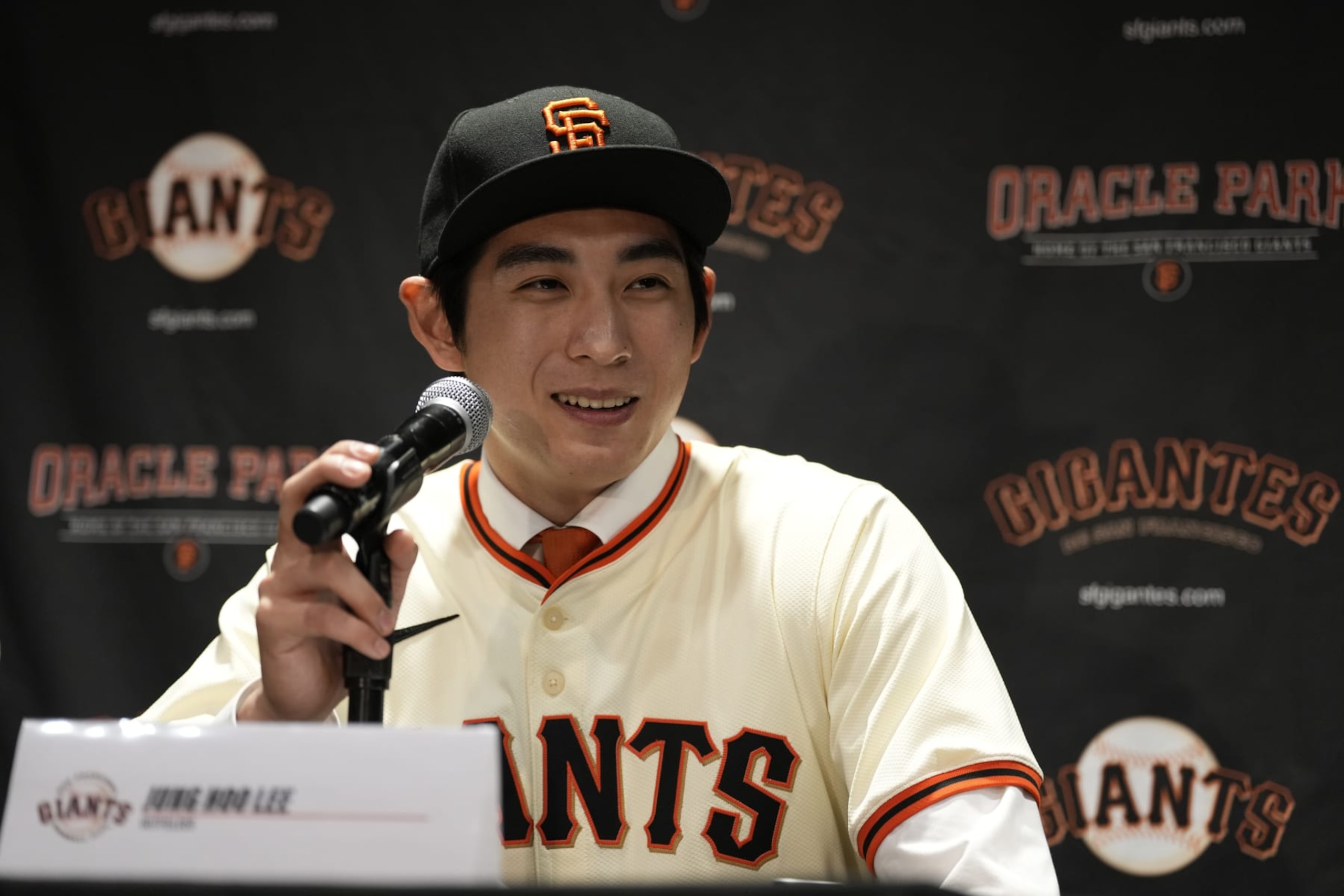 Jung Hoo Lee