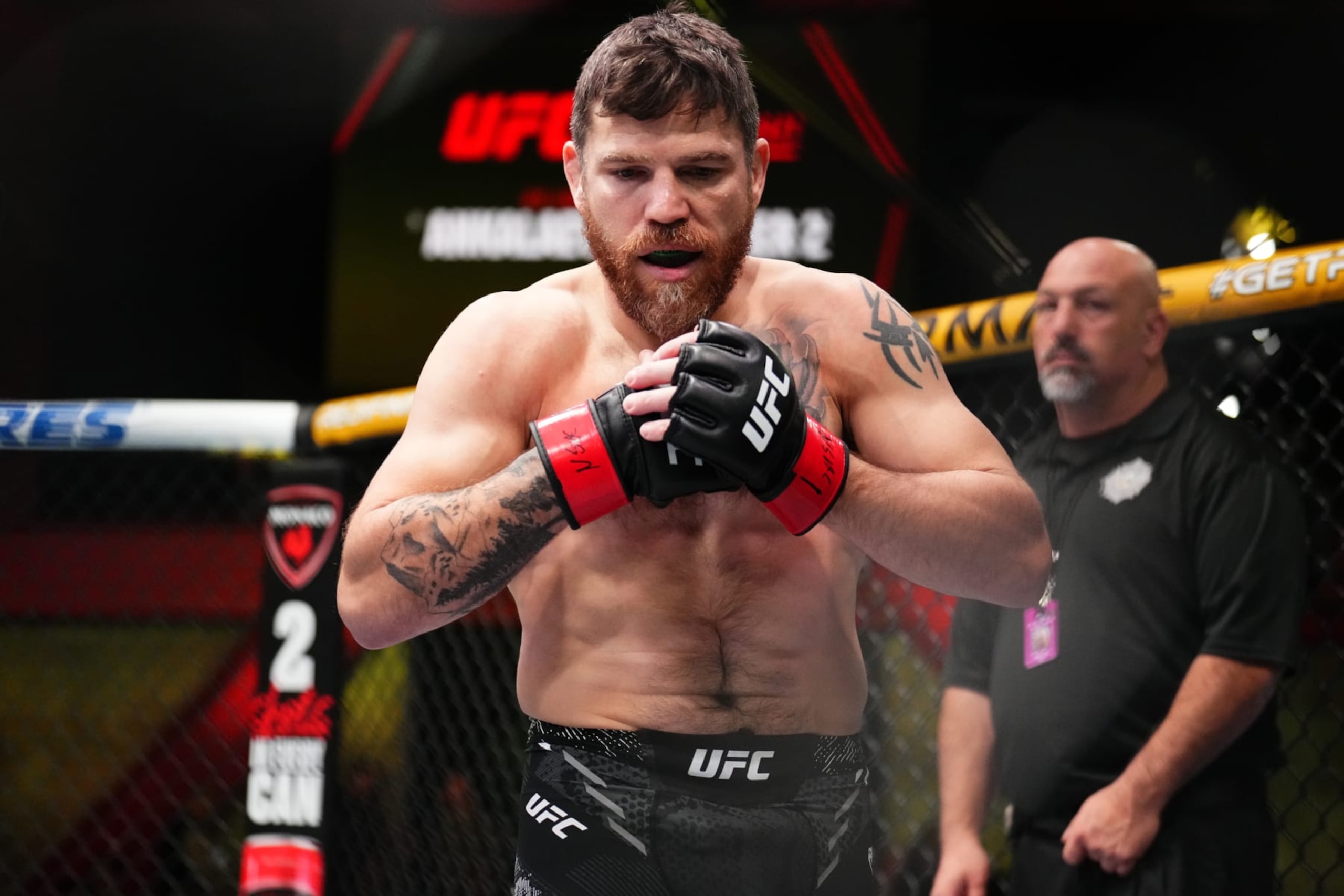 Jim Miller prepares to face Gabriel Benitez