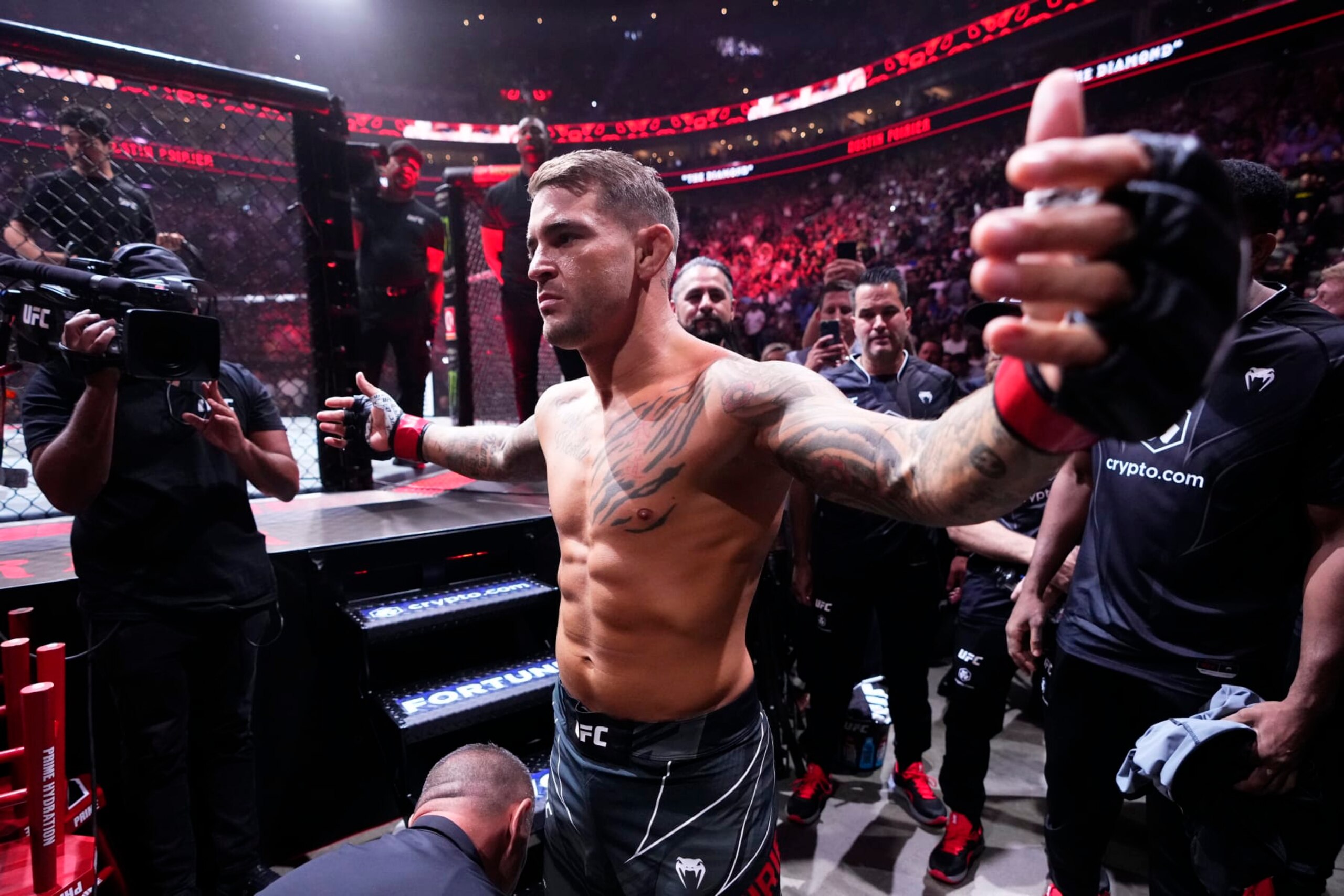 Dustin Poirier prepares to enter the Octagon to fight Justin Gaethje