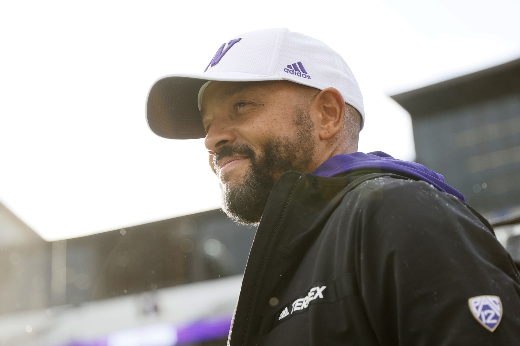 SEATTLE, WASHINGTON - NOVEMBER 06: Head coach Jimmy Lake of the Washington Huskies looks on before the game against the Oregon Ducks at Husky Stadium on November 06, 2021 in Seattle, Washington. (Photo by Steph Chambers/Getty Images)