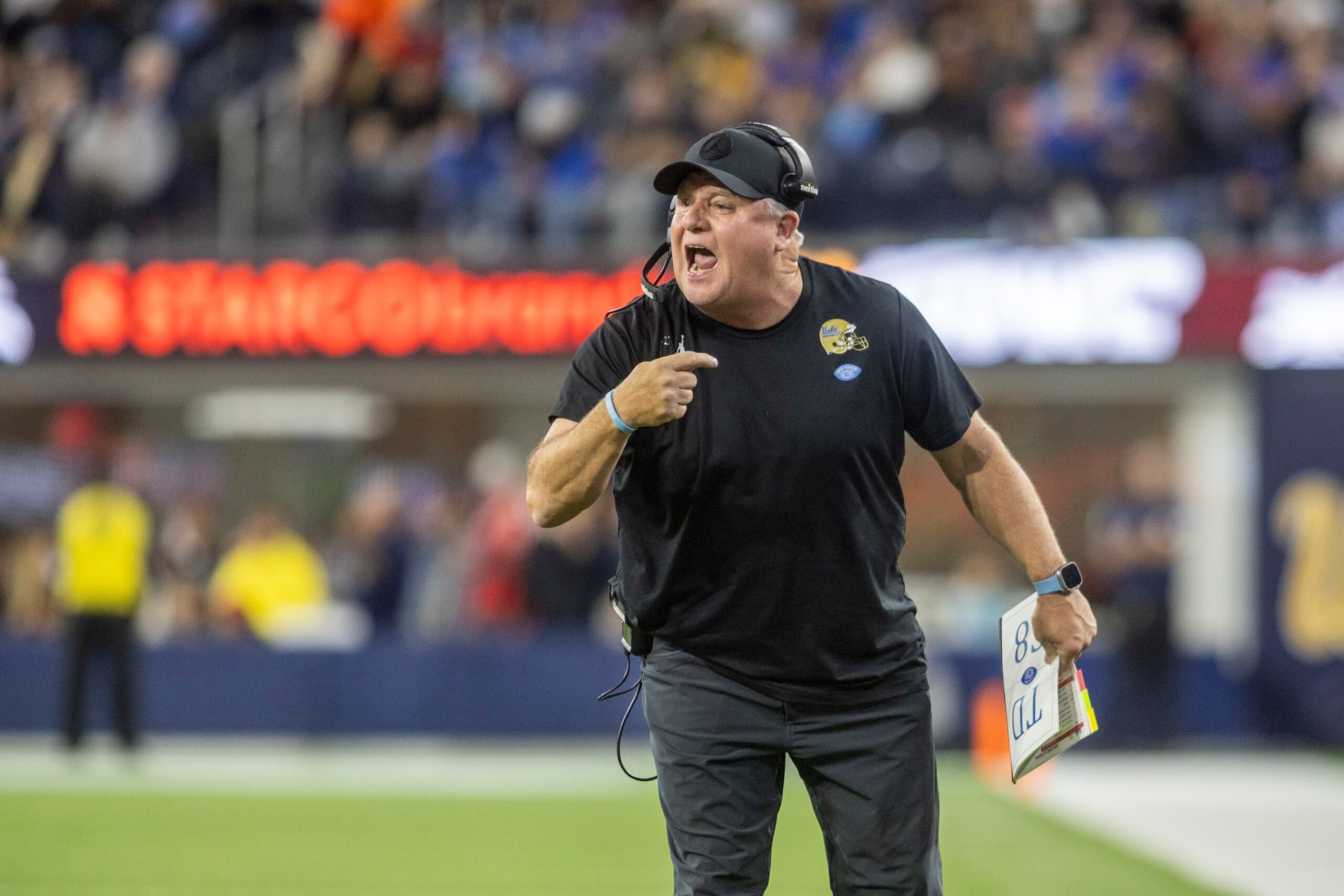 INGLEWOOD, CA - DECEMBER 16: UCLA head coach Chip Kelly shouts for a player to get off the field in the second half of the Starco Brands LA Bowl Hosted by Gronk, between the Boise State Broncos and UCLA Bruins, Saturday, December 16, 2023, at SoFi Stadium in Los Inglewood, California. (Photo by Tony Ding/Icon Sportswire via Getty Images)
