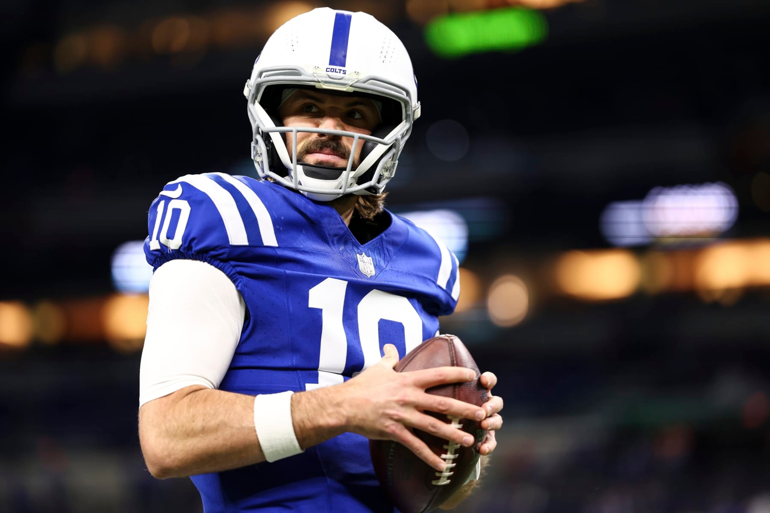 INDIANAPOLIS, IN - JANUARY 6: Gardner Minshew #10 of the Indianapolis Colts warms up prior to an NFL football game against the Houston Texans at Lucas Oil Stadium on January 6, 2024 in Indianapolis, Indiana. (Photo by Kevin Sabitus/Getty Images)