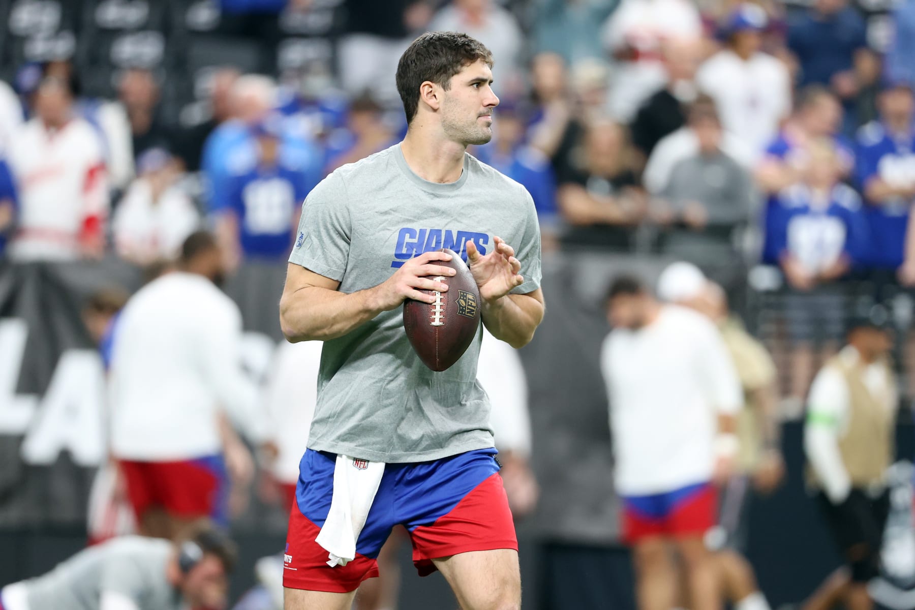 LAS VEGAS, NEVADA - NOVEMBER 05: Daniel Jones #8 of the New York Giants warms up before a game against the Las Vegas Raiders at Allegiant Stadium on November 05, 2023 in Las Vegas, Nevada. (Photo by Ian Maule/Getty Images)