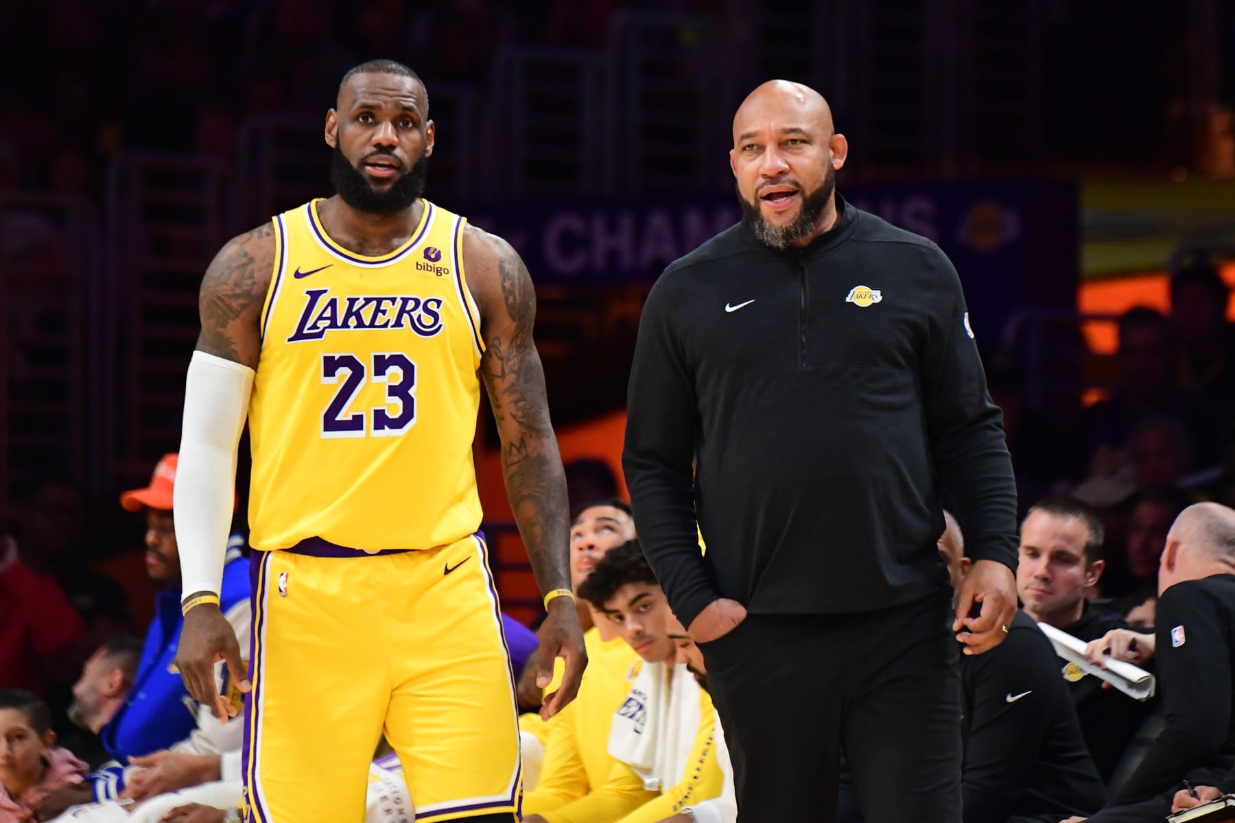 LOS ANGELES, CA - NOVEMBER 22: LeBron James #23 of the Los Angeles Lakers speaks to Head Coach Darvin Ham of the Los Angeles Lakers during the game against the Dallas Mavericks on November 22, 2023 at Crypto.Com Arena in Los Angeles, California. NOTE TO USER: User expressly acknowledges and agrees that, by downloading and/or using this Photograph, user is consenting to the terms and conditions of the Getty Images License Agreement. Mandatory Copyright Notice: Copyright 2023 NBAE (Photo by Adam Pantozzi/NBAE via Getty Images)