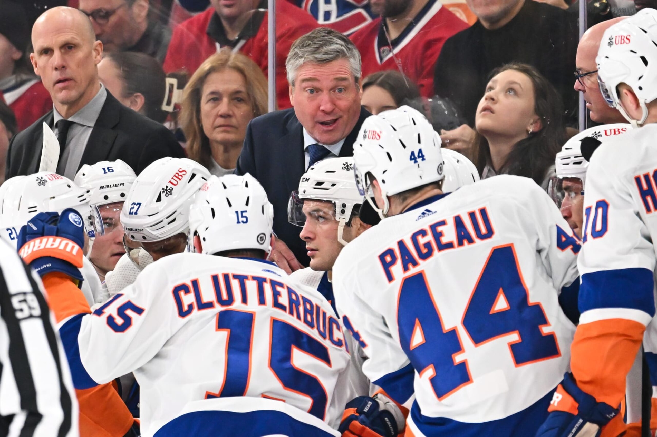 MONTREAL, CANADA - JANUARY 25:  Head coach of the New York Islanders Patrick Roy speaks to his team during the first period against the Montreal Canadiens at the Bell Centre on January 25, 2024 in Montreal, Quebec, Canada.  (Photo by Minas Panagiotakis/Getty Images)