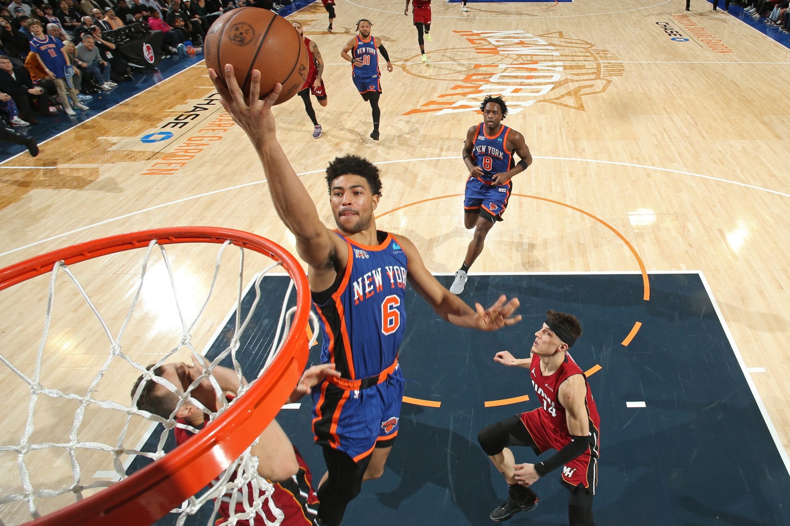 NEW YORK, NY - JANUARY 27: Quentin Grimes #6 of the New York Knicks drives to the basket during the game against the Miami Heat on January 27, 2024 at Madison Square Garden in New York City, New York.  NOTE TO USER: User expressly acknowledges and agrees that, by downloading and or using this photograph, User is consenting to the terms and conditions of the Getty Images License Agreement. Mandatory Copyright Notice: Copyright 2024 NBAE  (Photo by Nathaniel S. Butler/NBAE via Getty Images)