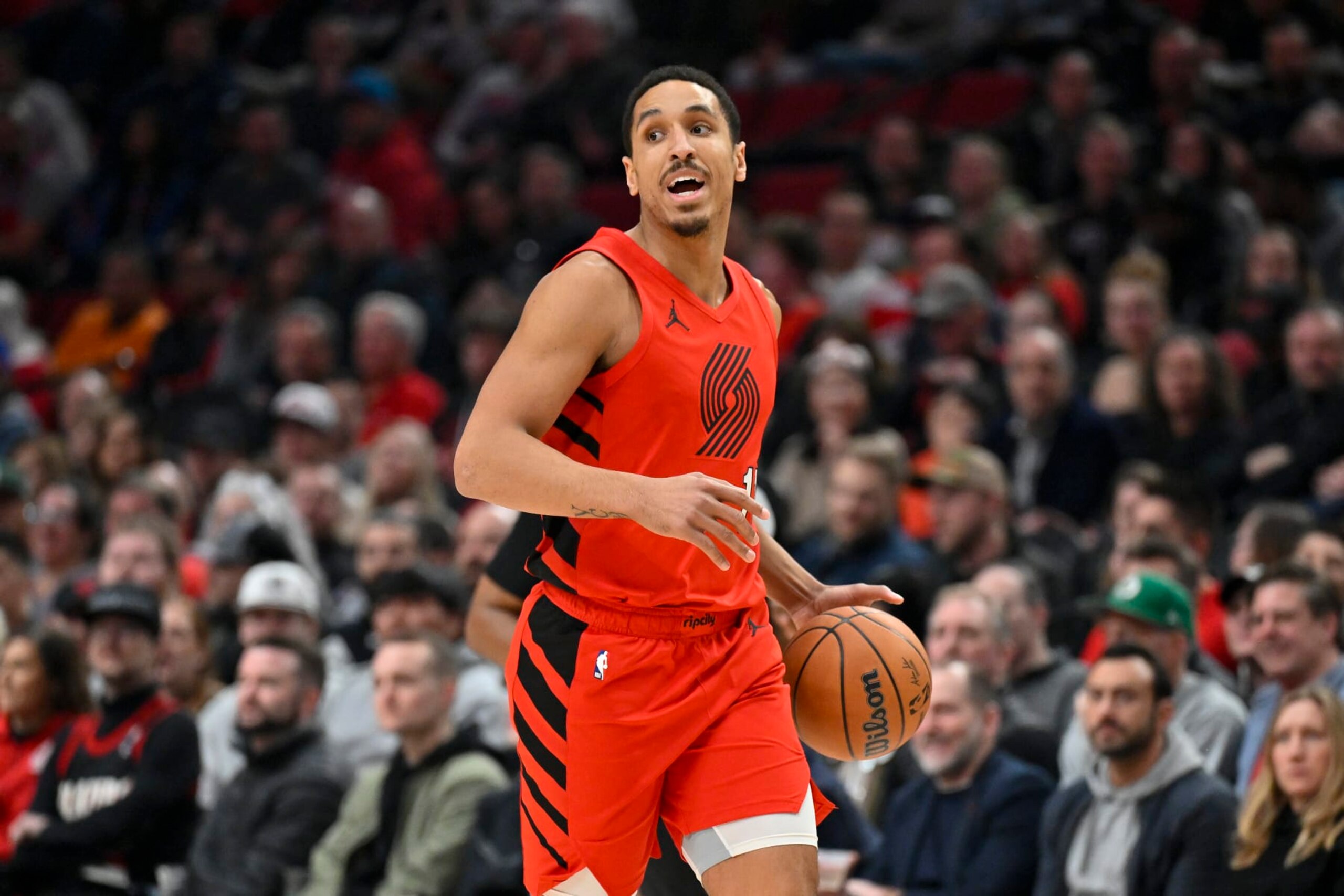 PORTLAND, OREGON - JANUARY 29: Malcolm Brogdon #11 of the Portland Trail Blazers controls the ball in the first quarter against the Philadelphia 76ers at the Moda Center on January 29, 2024 in Portland, Oregon. NOTE TO USER: User expressly acknowledges and agrees that, by downloading and or using this photograph, User is consenting to the terms and conditions of the Getty Images License Agreement. (Photo by Alika Jenner/Getty Images)