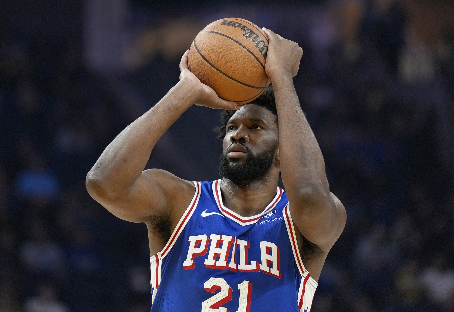 SAN FRANCISCO, CALIFORNIA - JANUARY 30: Joel Embiid #21 of the Philadelphia 76ers shoots a technical foul shot against the Golden State Warriors during the first quarter of an NBA basketball game at Chase Center on January 30, 2024 in San Francisco, California. NOTE TO USER: User expressly acknowledges and agrees that, by downloading and or using this photograph, User is consenting to the terms and conditions of the Getty Images License Agreement. (Photo by Thearon W. Henderson/Getty Images)