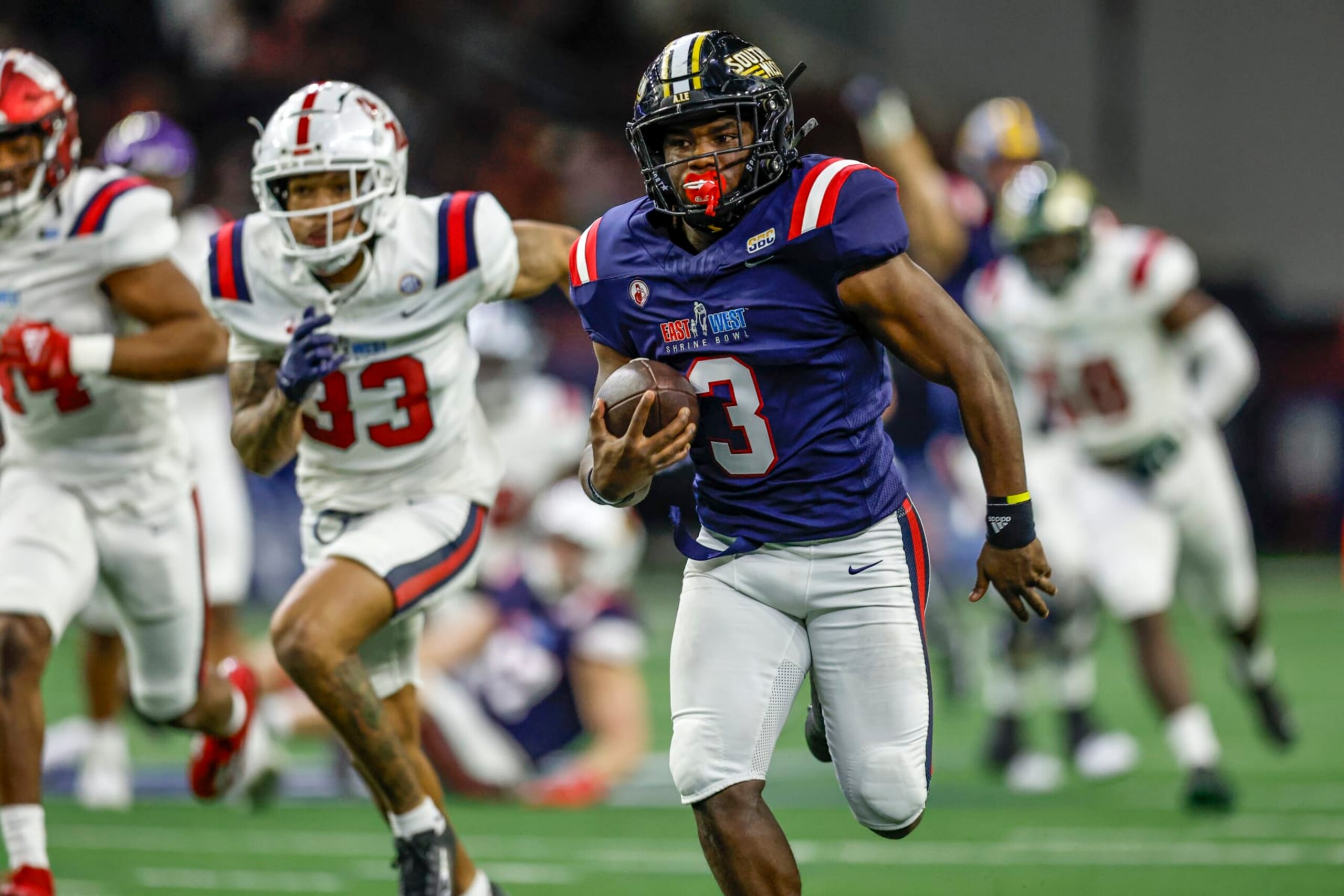 FRISCO, TX - FEBRUARY 01: West Team running back Frank Gore Jr. (3) runs for a touchdown during the East-West Shrine Bowl on February 1, 2024 at the Ford Center at The Star in Frisco, Texas. (Photo by Matthew Pearce/Icon Sportswire via Getty Images)