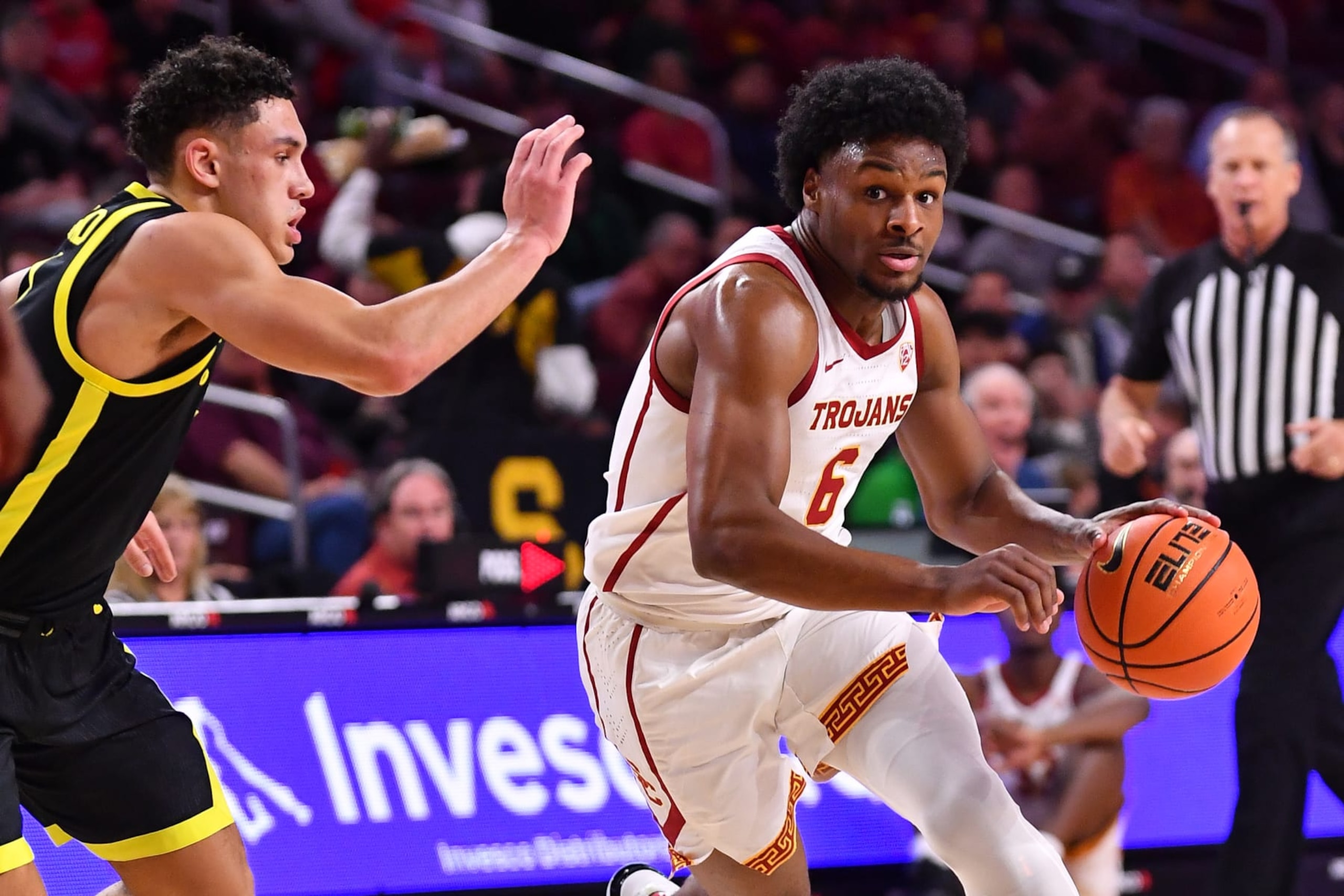 LOS ANGELES, CA - FEBRUARY 01: USC Trojans guard Bronny James (6) drives to the basket during the college basketball game between the Oregon Ducks and the USC Trojans on February 1, 2024 at Galen Center in Los Angeles, CA. (Photo by Brian Rothmuller/Icon Sportswire via Getty Images) LOS ANGELES, CA - FEBRUARY 01: USC Trojans guard Bronny James (6) drives to the basket during the college basketball game between the Oregon Ducks and the USC Trojans on February 1, 2024 at Galen Center in Los Angeles, CA. (Photo by Brian Rothmuller/Icon Sportswire via Getty Images)
