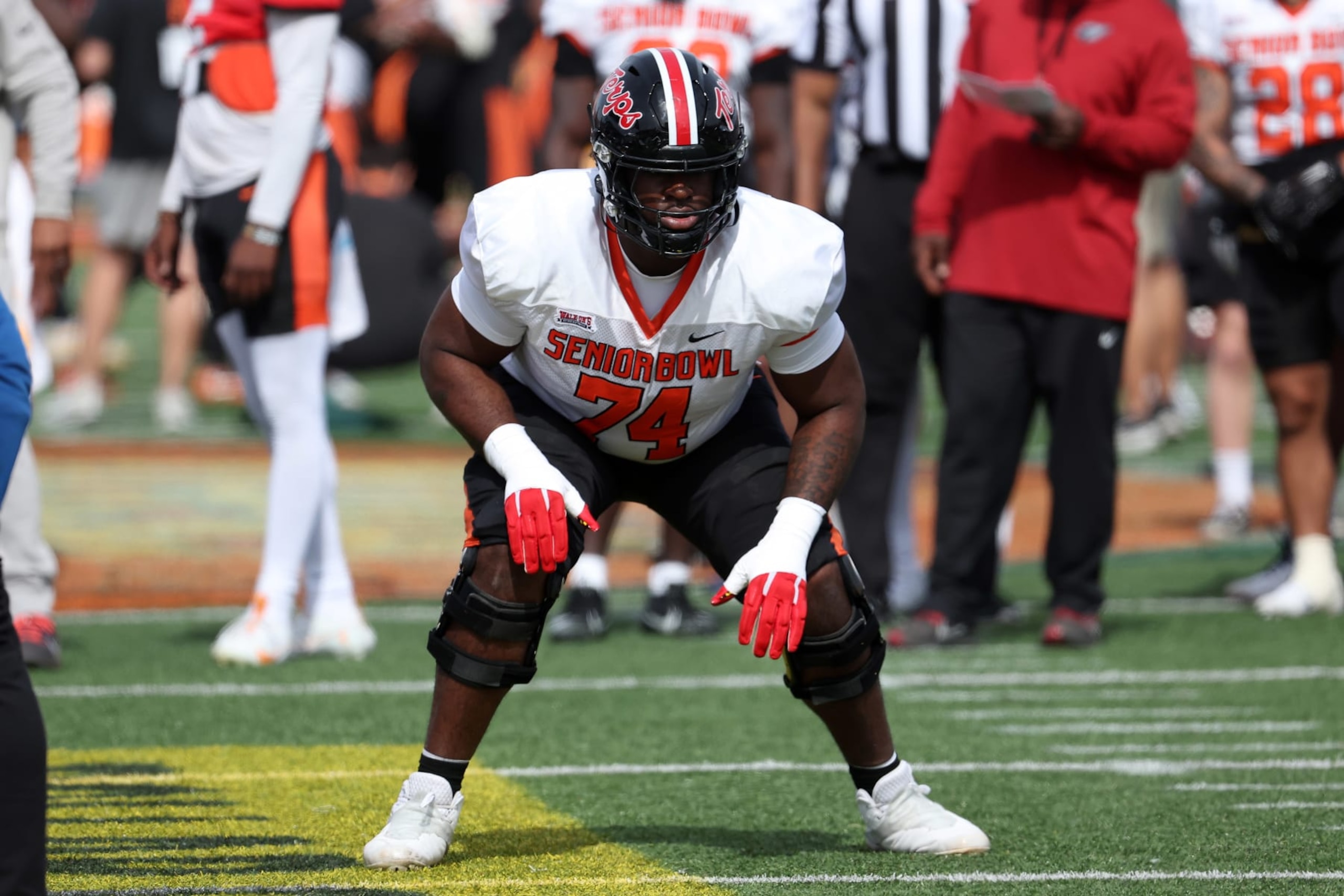 MOBILE, AL - FEBRUARY 01: American offensive lineman Delmar Glaze of Maryland (74) during the American team practice for the Reese's Senior Bowl on February 31, 2024 at Hancock Whitney Stadium in Mobile, Alabama.  (Photo by Michael Wade/Icon Sportswire via Getty Images)