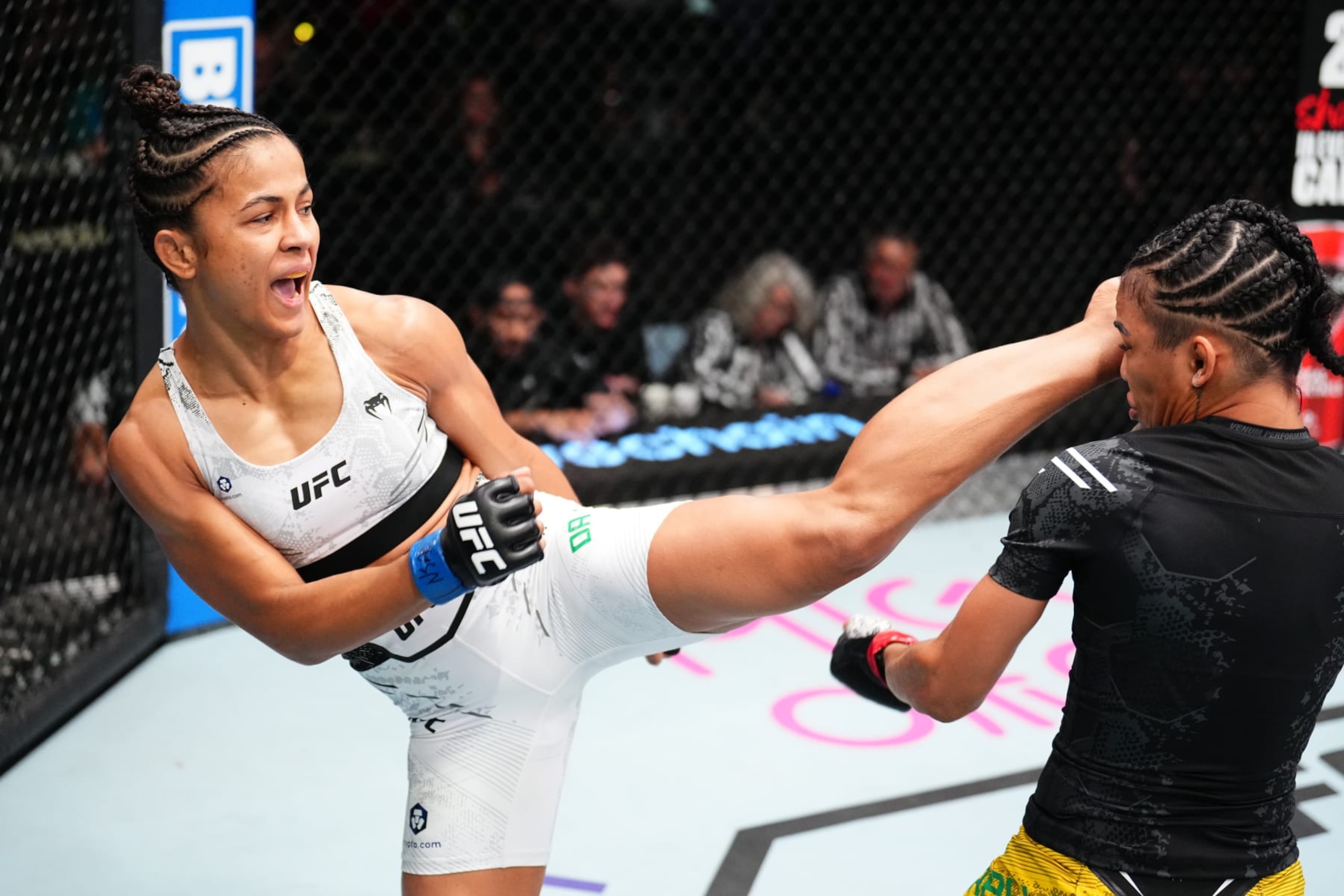 LAS VEGAS, NEVADA - FEBRUARY 03: (L-R) Natalia Silva of Brazil kicks Viviane Araujo of Brazil in a flyweight fight during the UFC Fight Night event at UFC APEX on February 03, 2024 in Las Vegas, Nevada. (Photo by Chris Unger/Zuffa LLC via Getty Images) LAS VEGAS, NEVADA - FEBRUARY 03: (L-R) Natalia Silva of Brazil kicks Viviane Araujo of Brazil in a flyweight fight during the UFC Fight Night event at UFC APEX on February 03, 2024 in Las Vegas, Nevada. (Photo by Chris Unger/Zuffa LLC via Getty Images)