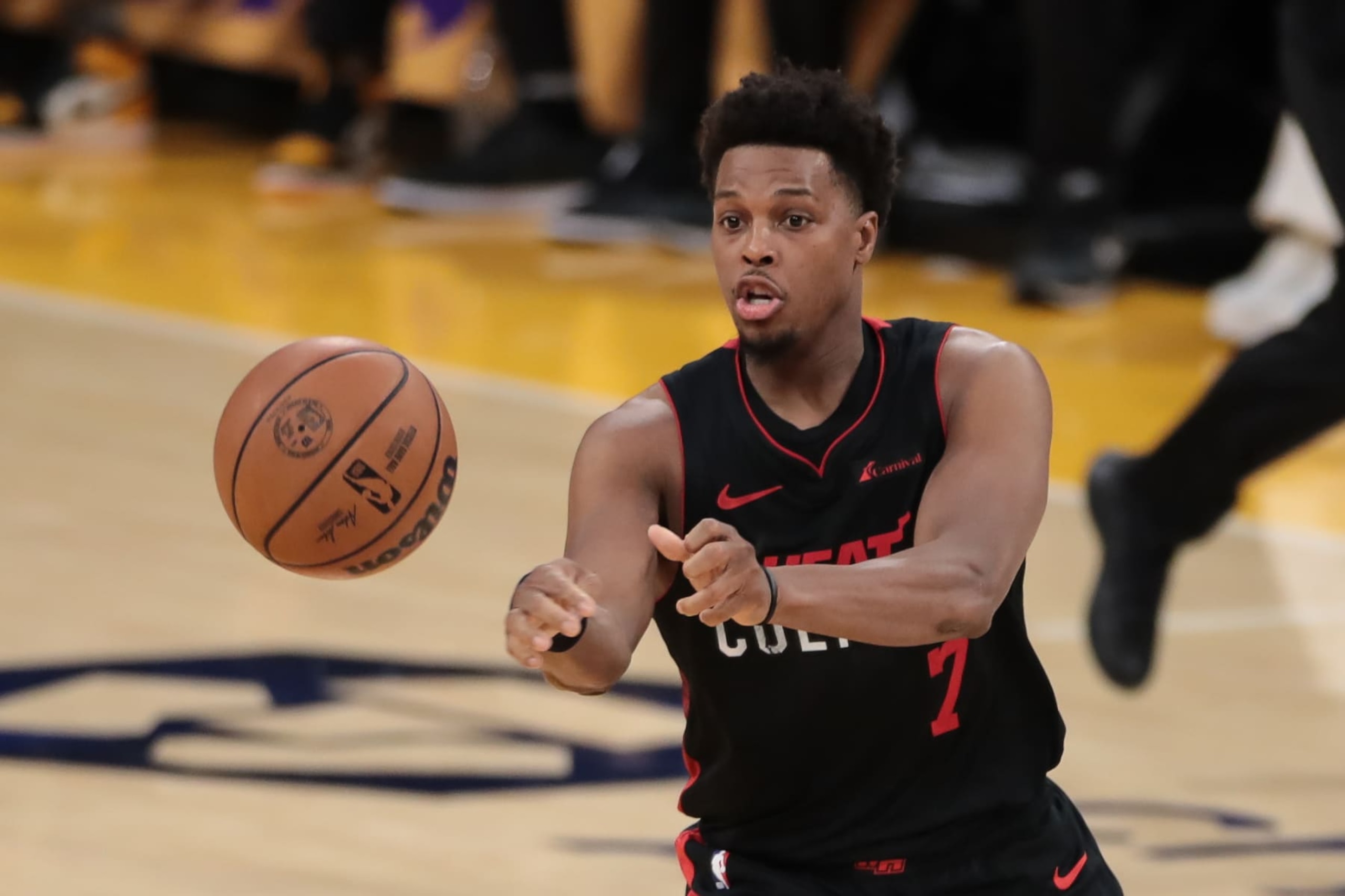 LOS ANGELES, CA - JANUARY 03: Miami Heat guard Kyle Lowry (7) looks to pass during the NBA game between the Miami Heat and the Los Angeles Lakers on January 03, 2024, at Crypto.com Arena in Los Angeles, CA. (Photo by Jevone Moore/Icon Sportswire via Getty Images)