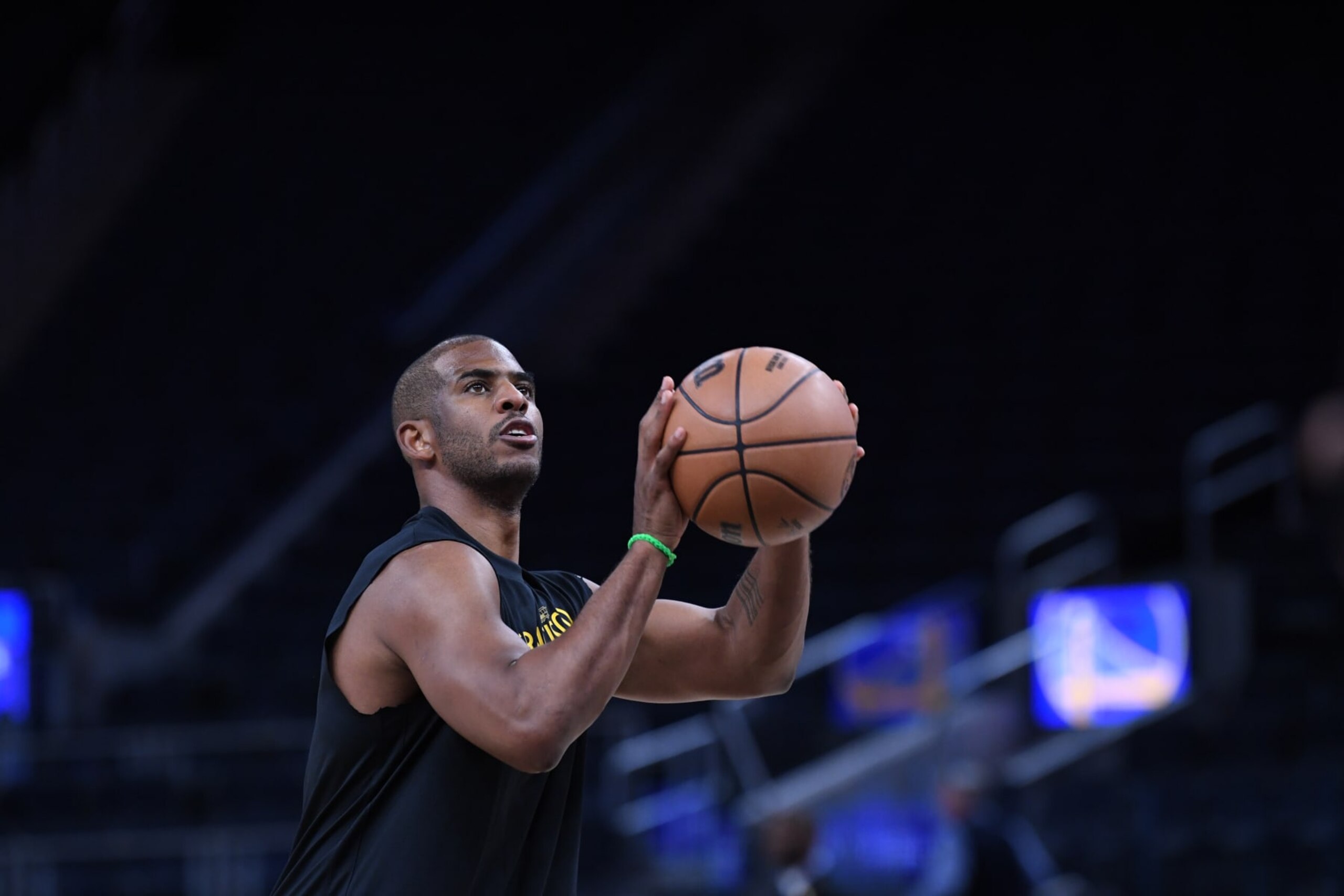 SAN FRANCISCO, CA - DECEMBER 16: Chris Paul #3 of the Golden State Warriors shoots the ball before the game against the Brooklyn Nets on December 16, 2023 at Chase Center in San Francisco, California. NOTE TO USER: User expressly acknowledges and agrees that, by downloading and or using this photograph, user is consenting to the terms and conditions of Getty Images License Agreement. Mandatory Copyright Notice: Copyright 2023 NBAE (Photo by Noah Graham/NBAE via Getty Images)