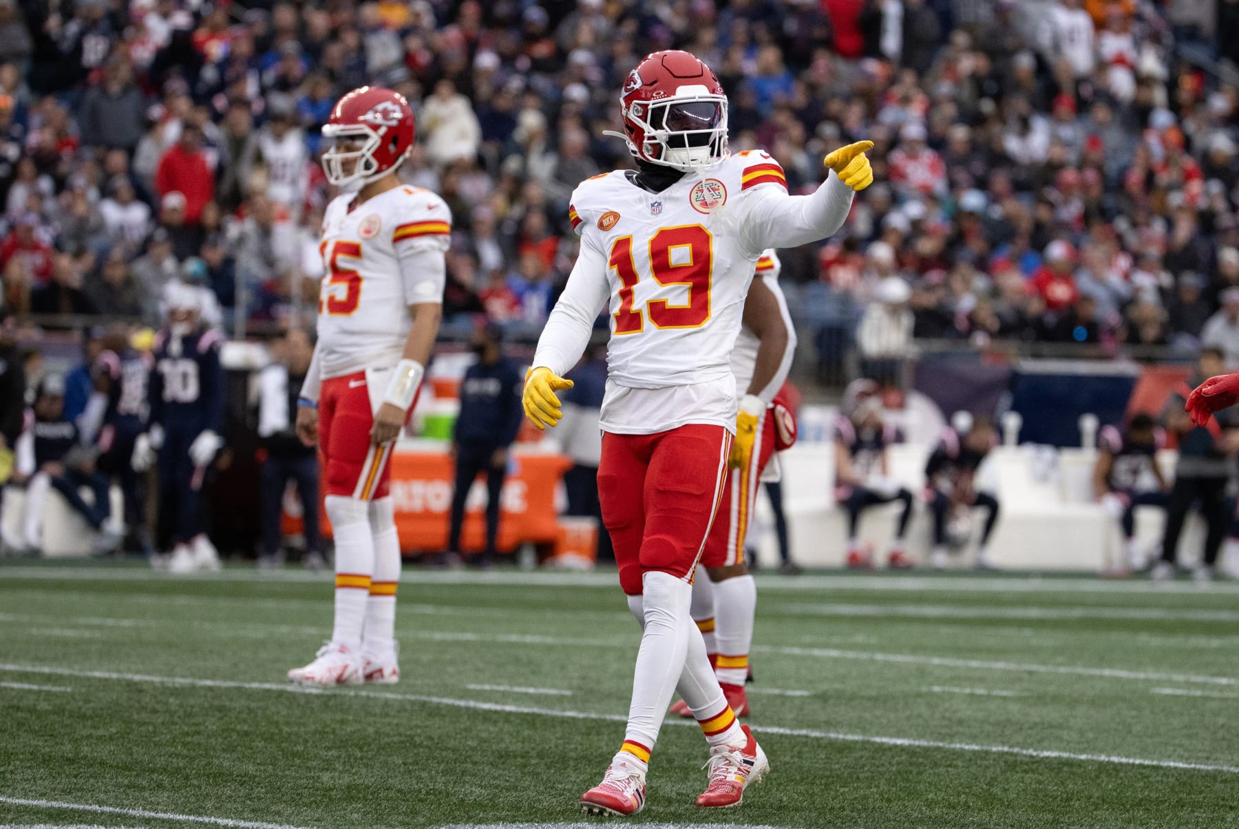 FOXBOROUGH, MA - DECEMBER 17: Kansas City Chiefs wide receiver Kadarius Toney (19) checks with the line judge during a game between the New England Patriots and the Kansas City Chiefs on December 17, 2023, at Gillette Stadium in Foxborough, Massachusetts. (Photo by Fred Kfoury III/Icon Sportswire via Getty Images)