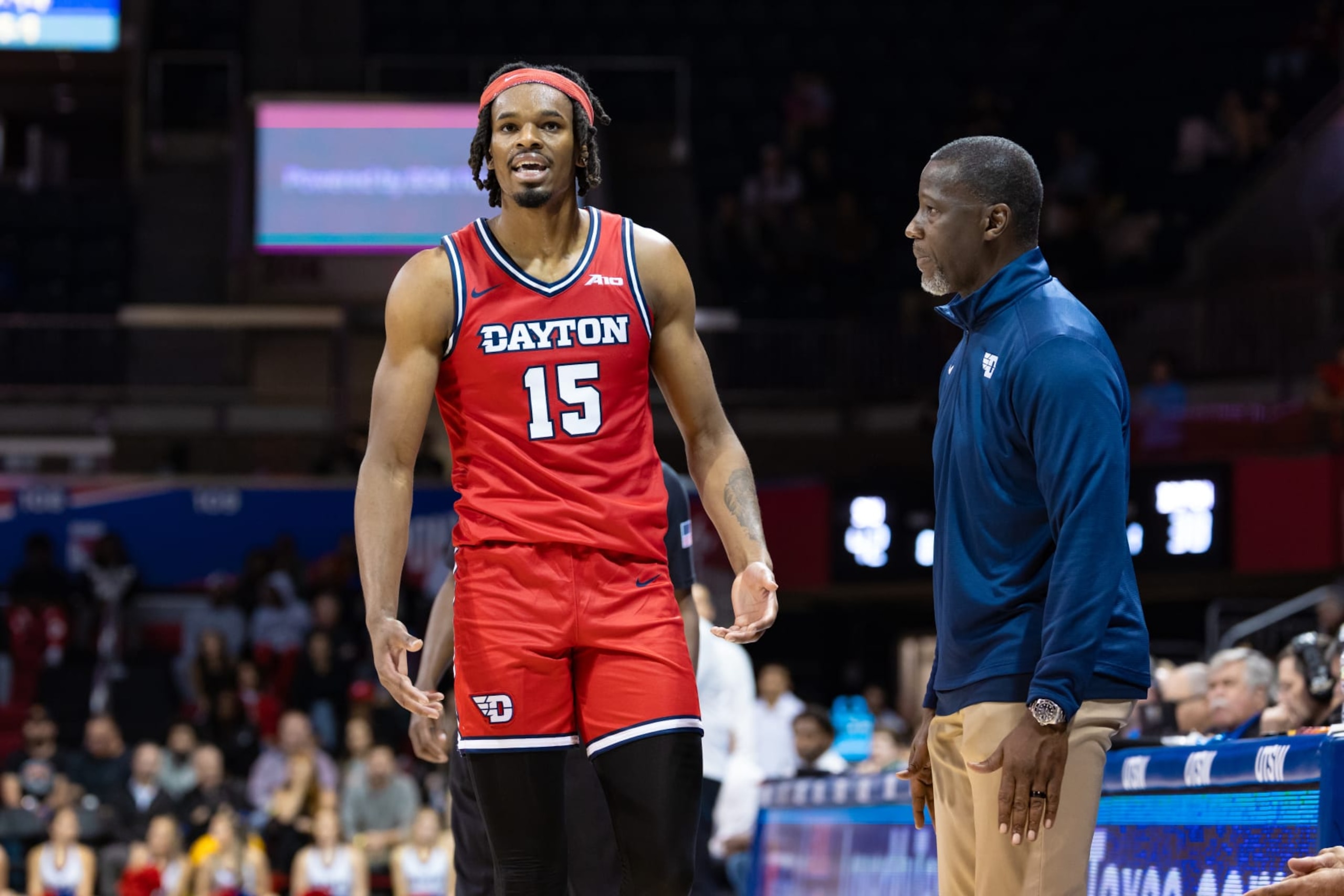 Dayton's DaRon Holmes II