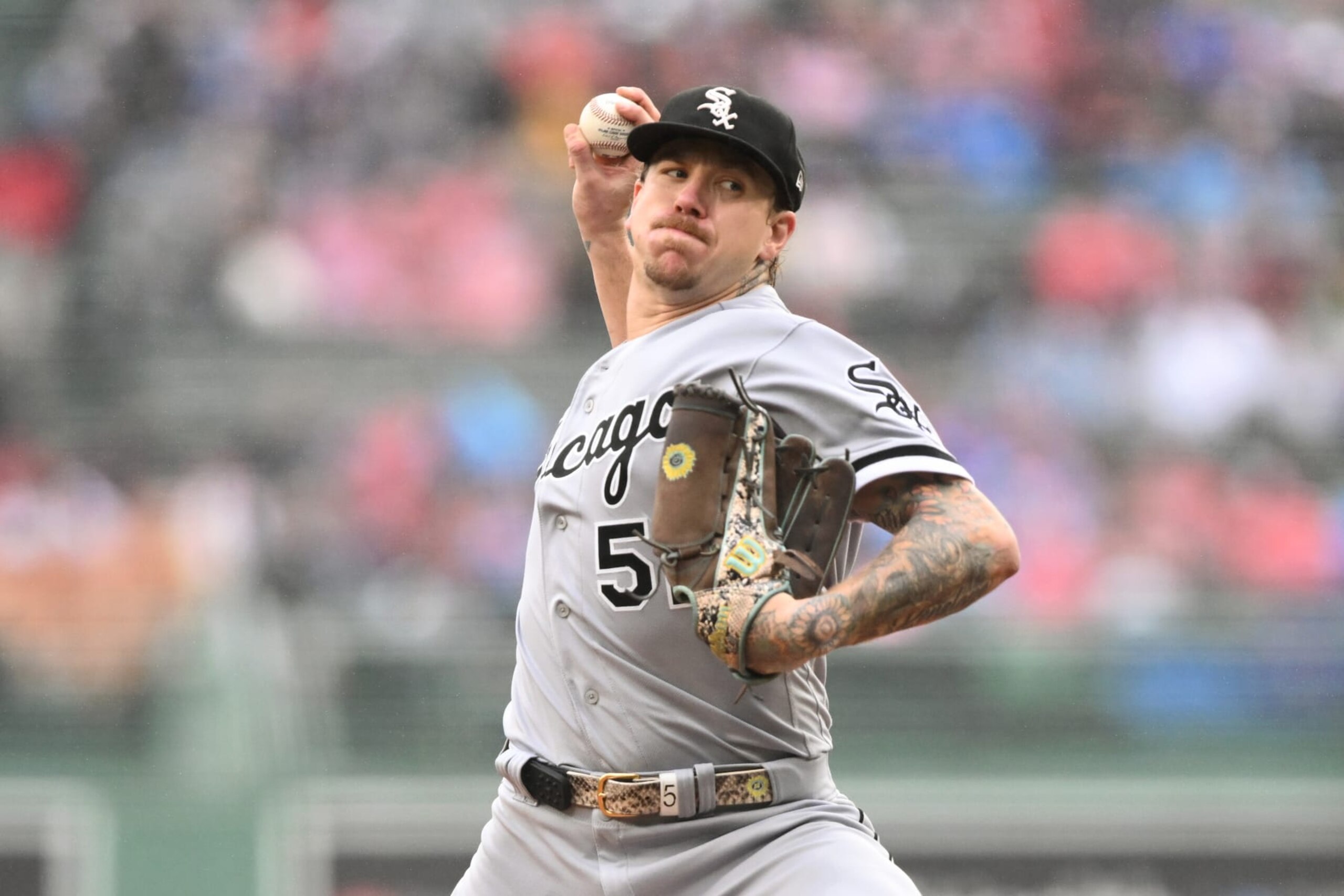 BOSTON, MASSACHUSETTS - SEPTEMBER 24: Mike Clevinger #52 of the Chicago White Sox pitches against the Boston Red Sox during the first inning at Fenway Park on September 24, 2023 in Boston, Massachusetts. (Photo by Brian Fluharty/Getty Images) BOSTON, MASSACHUSETTS - SEPTEMBER 24: Mike Clevinger #52 of the Chicago White Sox pitches against the Boston Red Sox during the first inning at Fenway Park on September 24, 2023 in Boston, Massachusetts. (Photo by Brian Fluharty/Getty Images)