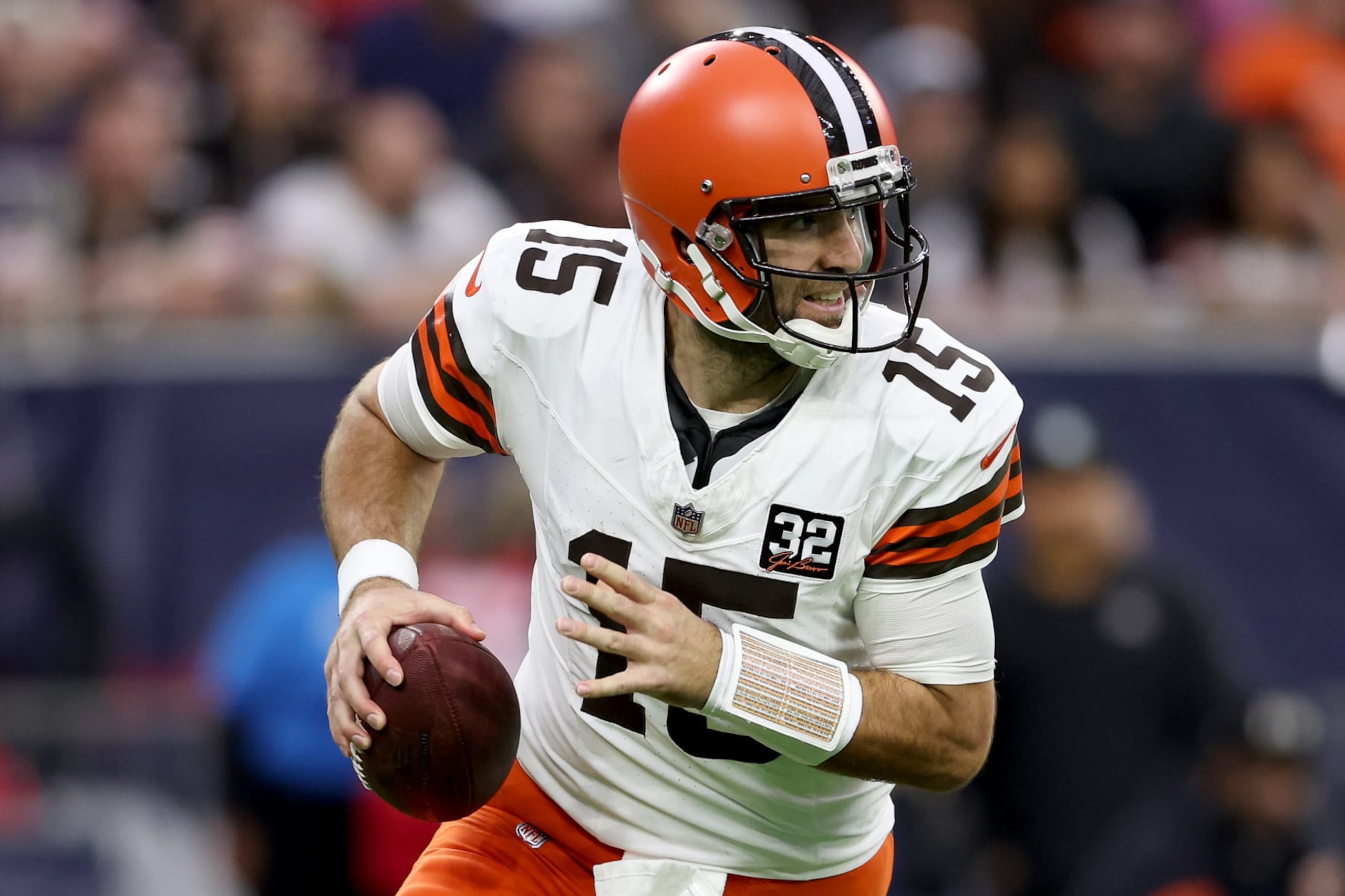 HOUSTON, TEXAS - JANUARY 13: Joe Flacco #15 of the Cleveland Browns scrambles against the Houston Texans in the AFC Wild Card Playoffs at NRG Stadium on January 13, 2024 in Houston, Texas. (Photo by Tim Warner/Getty Images) HOUSTON, TEXAS - JANUARY 13: Joe Flacco #15 of the Cleveland Browns scrambles against the Houston Texans in the AFC Wild Card Playoffs at NRG Stadium on January 13, 2024 in Houston, Texas. (Photo by Tim Warner/Getty Images)