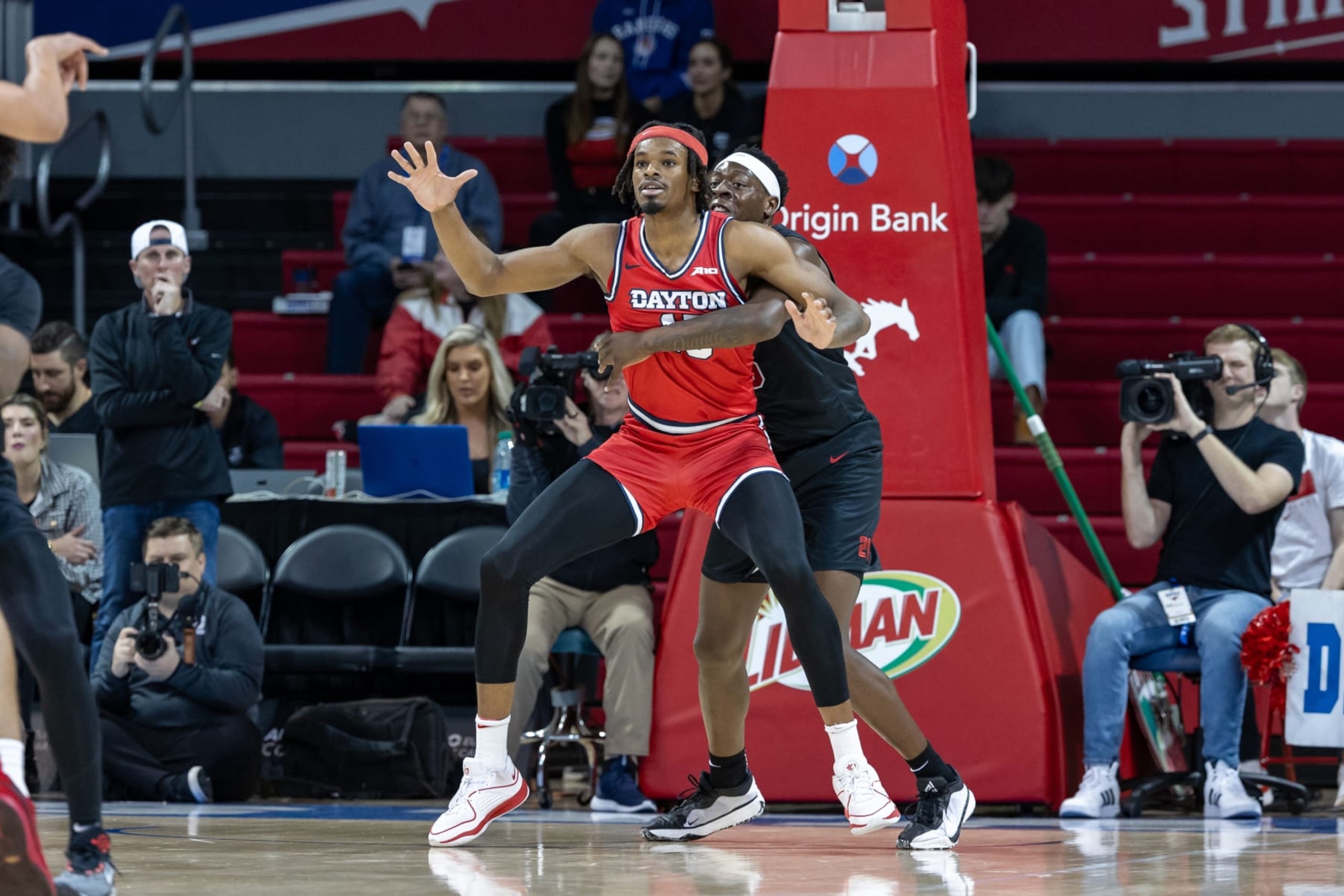 DaRon Holmes II, Dayton