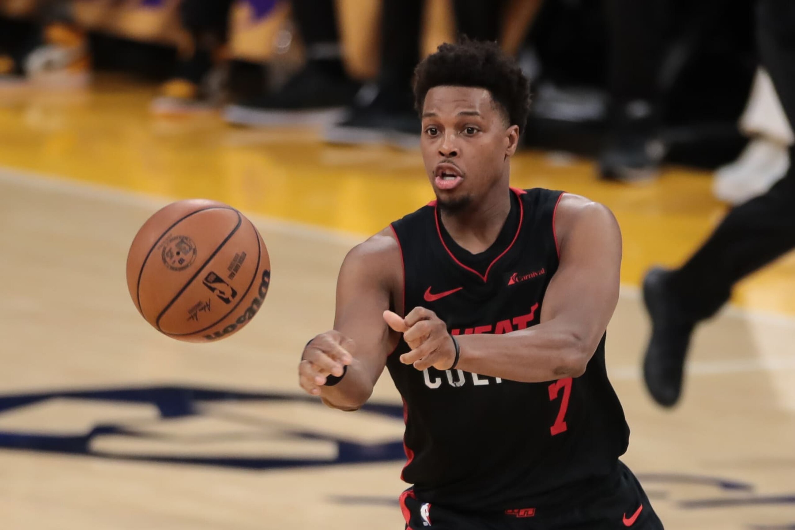 LOS ANGELES, CA - JANUARY 03: Miami Heat guard Kyle Lowry (7) looks to pass during the NBA game between the Miami Heat and the Los Angeles Lakers on January 03, 2024, at Crypto.com Arena in Los Angeles, CA. (Photo by Jevone Moore/Icon Sportswire via Getty Images)
