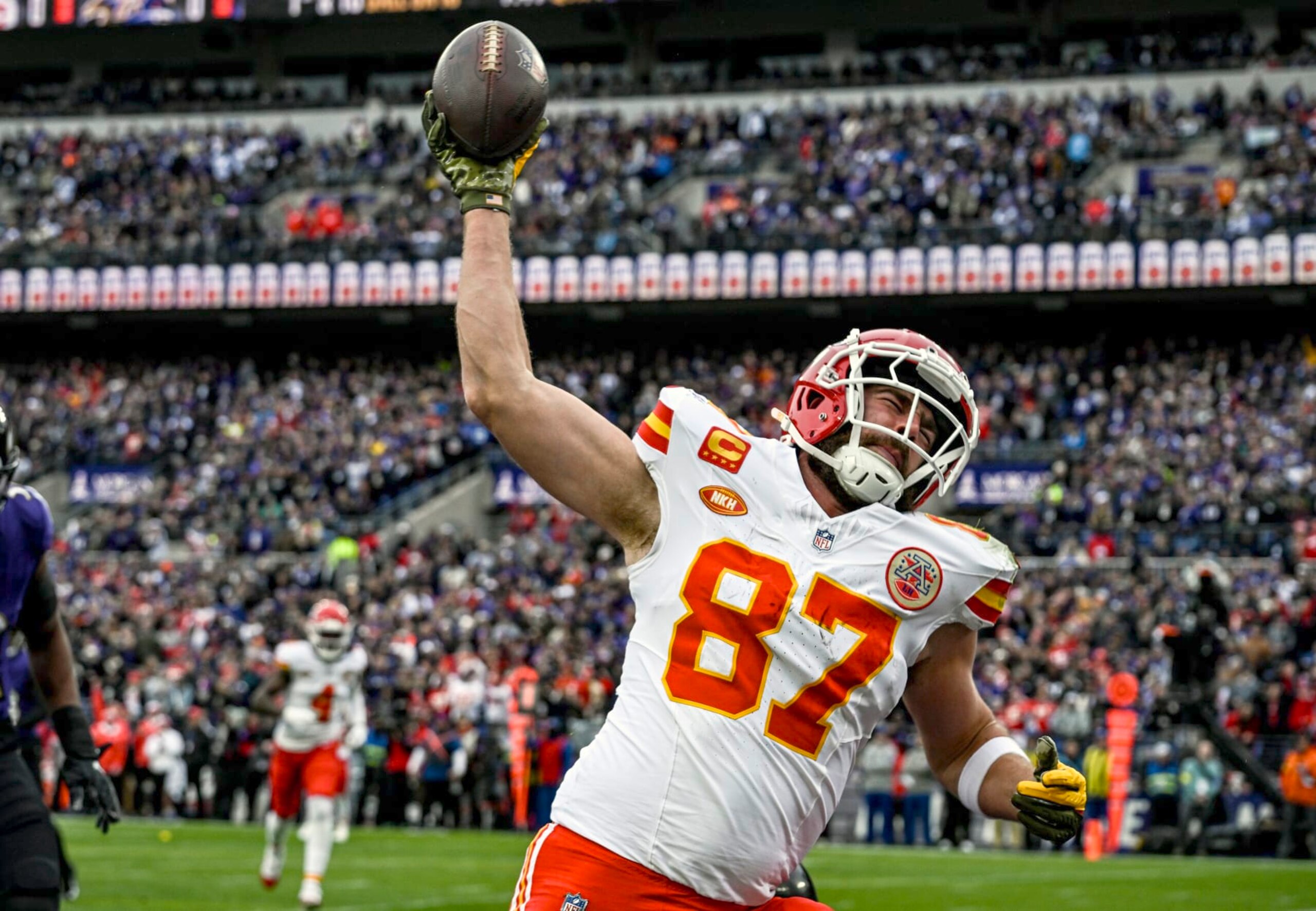 BALTIMORE, MD - JANUARY 28: Kansas City Chiefs tight end Travis Kelce (87) reacts after catching a touchdown pass in the first quarter during the Kansas City Chiefs game versus the Baltimore Ravens in the AFC Championship Game on January 28, 2024 at M&T Bank Stadium in Baltimore, MD. (Photo by Mark Goldman/Icon Sportswire via Getty Images) BALTIMORE, MD - JANUARY 28: Kansas City Chiefs tight end Travis Kelce (87) reacts after catching a touchdown pass in the first quarter during the Kansas City Chiefs game versus the Baltimore Ravens in the AFC Championship Game on January 28, 2024 at M&T Bank Stadium in Baltimore, MD. (Photo by Mark Goldman/Icon Sportswire via Getty Images)