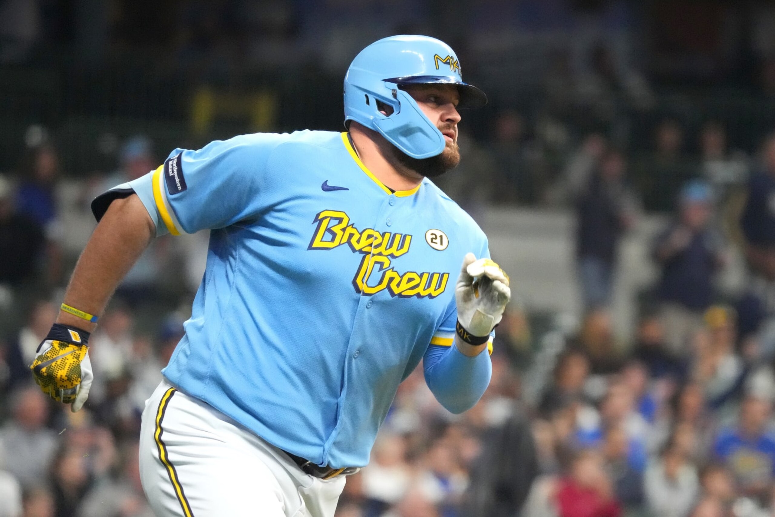 MILWAUKEE, WISCONSIN - SEPTEMBER 15: Rowdy Tellez #11 of the Milwaukee Brewers singles to right field during the sixth inning against the Washington Nationals at American Family Field on September 15, 2023 in Milwaukee, Wisconsin. (Photo by Kayla Wolf/Getty Images) MILWAUKEE, WISCONSIN - SEPTEMBER 15: Rowdy Tellez #11 of the Milwaukee Brewers singles to right field during the sixth inning against the Washington Nationals at American Family Field on September 15, 2023 in Milwaukee, Wisconsin. (Photo by Kayla Wolf/Getty Images)