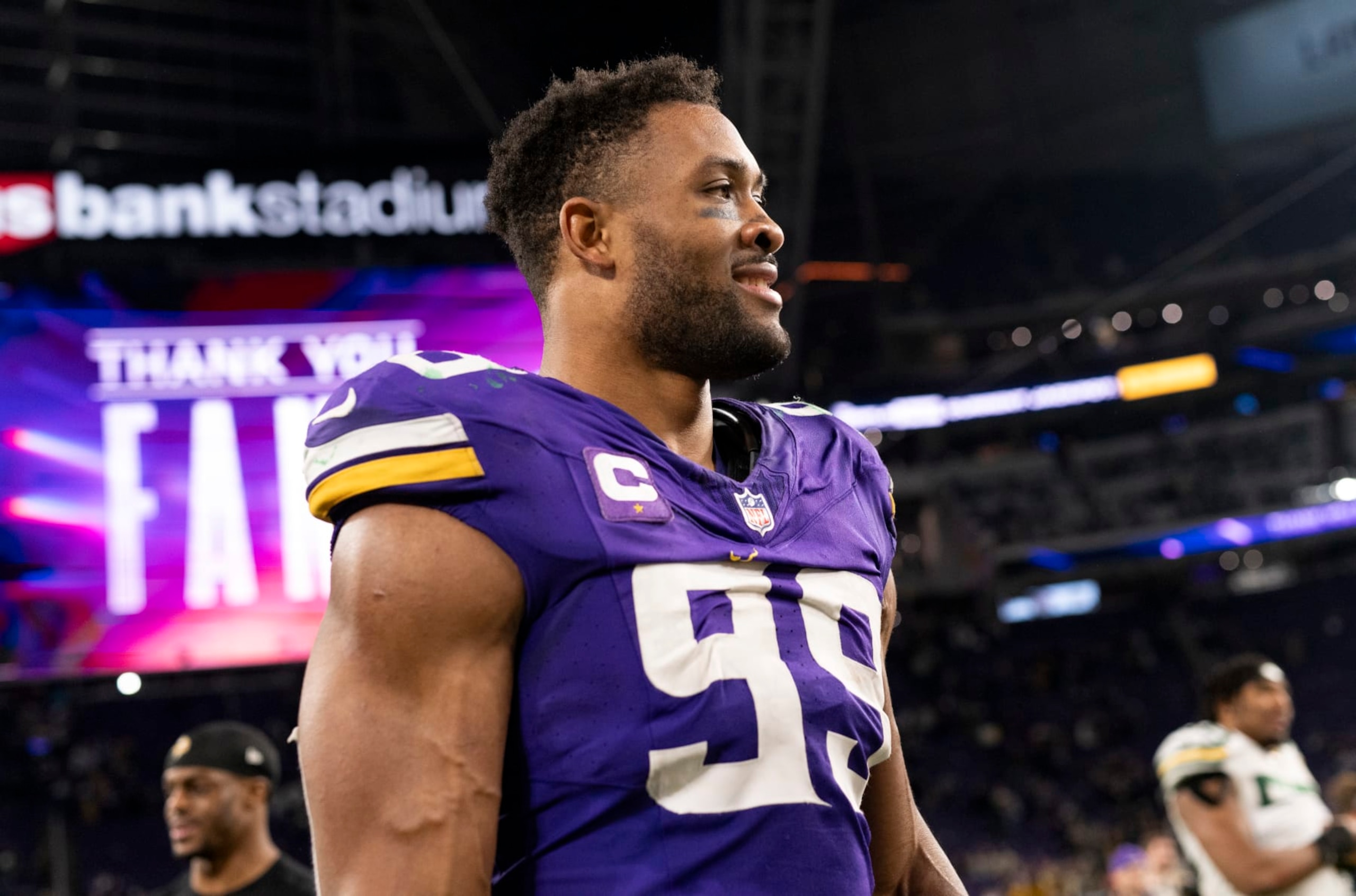 Vikings Edge Danielle Hunter
