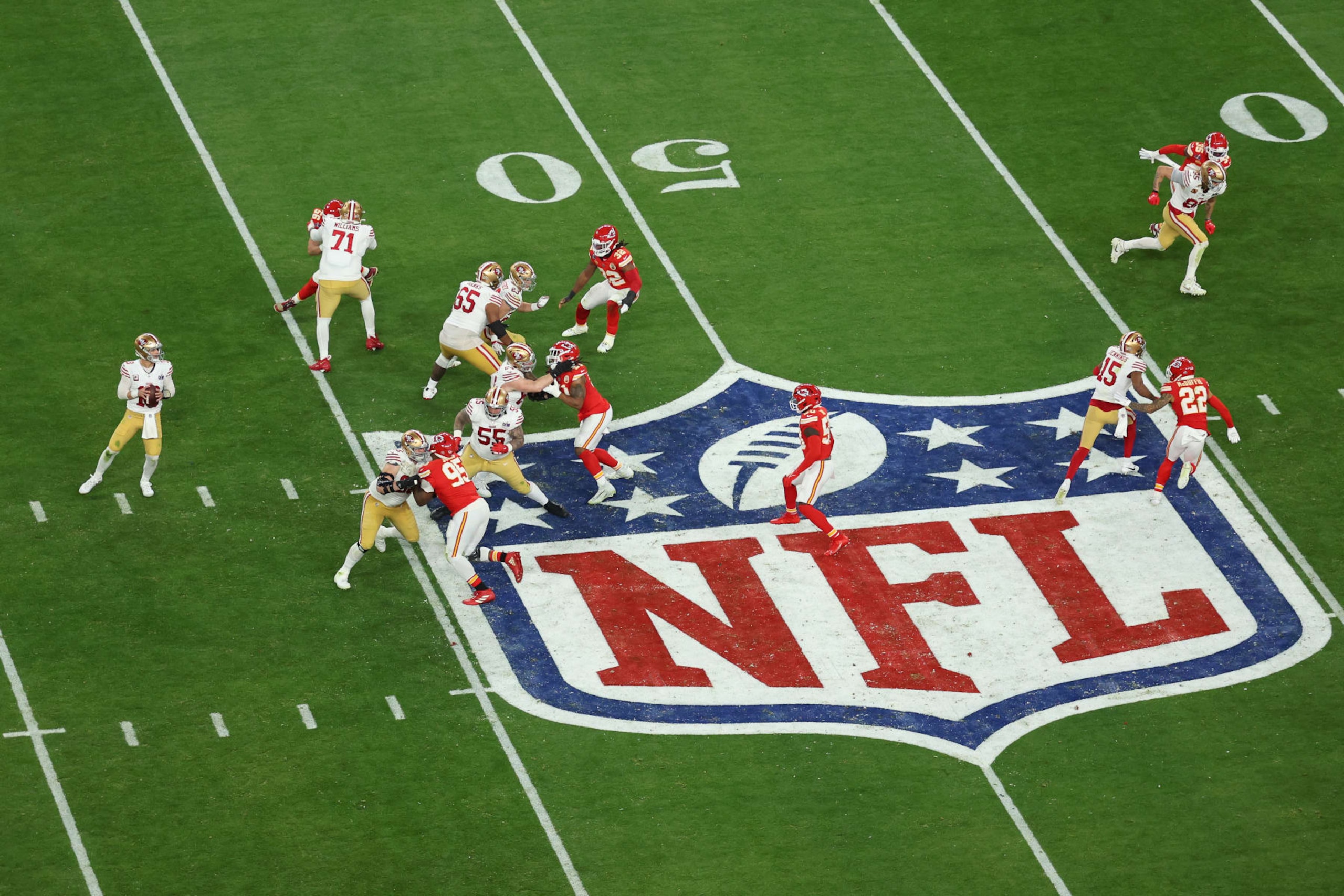 LAS VEGAS, NEVADA - FEBRUARY 11: Brock Purdy #13 of the San Francisco 49ers looks to throw the ball \d3 during Super Bowl LVIII at Allegiant Stadium on February 11, 2024 in Las Vegas, Nevada. (Photo by Michael Reaves/Getty Images)