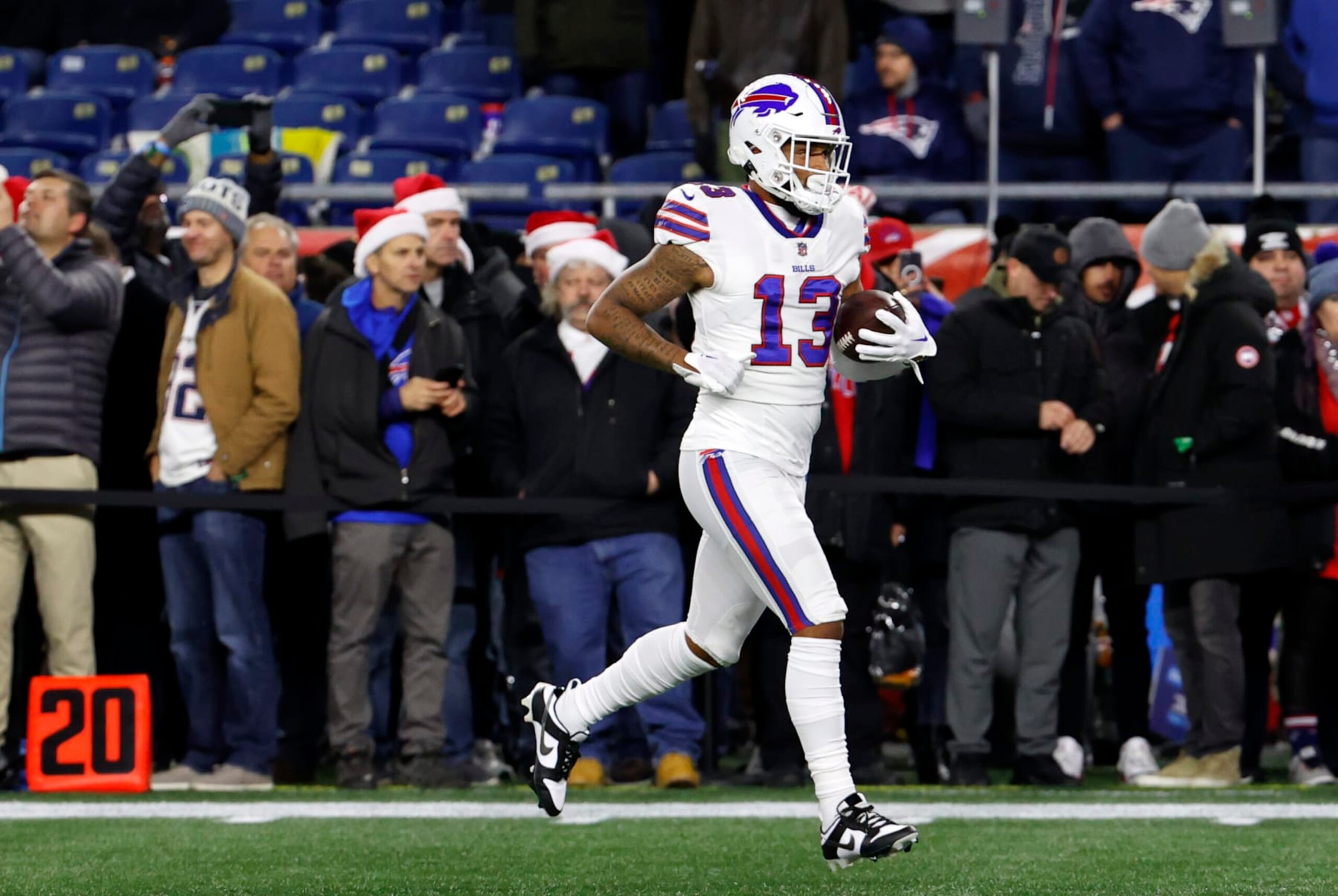 FOXBOROUGH, MA - DECEMBER 01: Buffalo Bills wide receiver Gabriel Davis (13) in warm up before a game between the New England Patriots and the Buffalo Bills on December 1, 2022, at Gillette Stadium in Foxborough, Massachusetts. (Photo by Fred Kfoury III/Icon Sportswire via Getty Images)