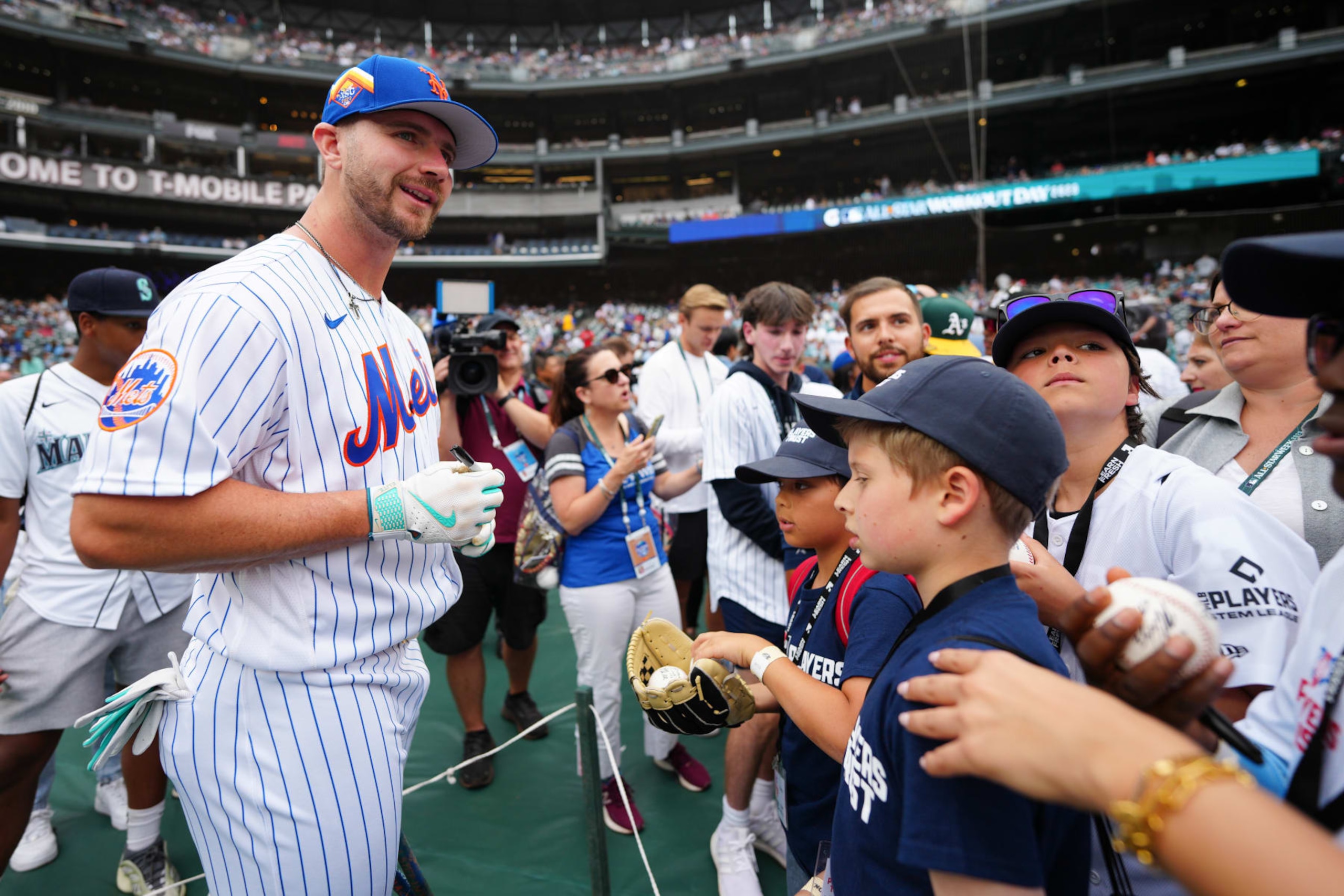 Pete Alonso Pete Alonso