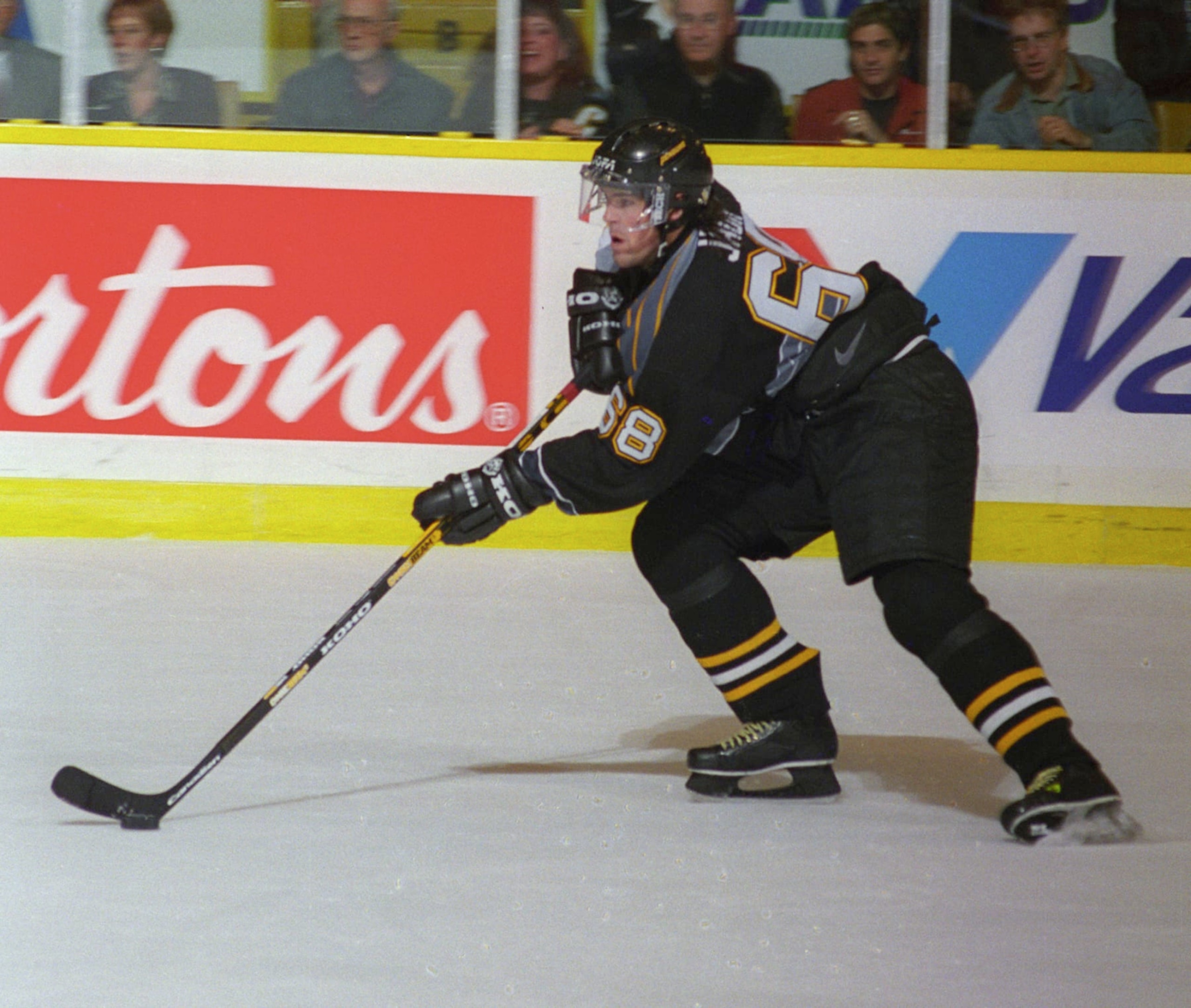 TORONTO, ON - OCTOBER 26: Jaromir Jagr #68 of the Pittsburgh Penguins skates against the Toronto Maple Leafs during NHL game action on October 26, 1998 at Maple Leaf Gardens in Toronto, Ontario, Canada. (Photo by Graig Abel/Getty Images)