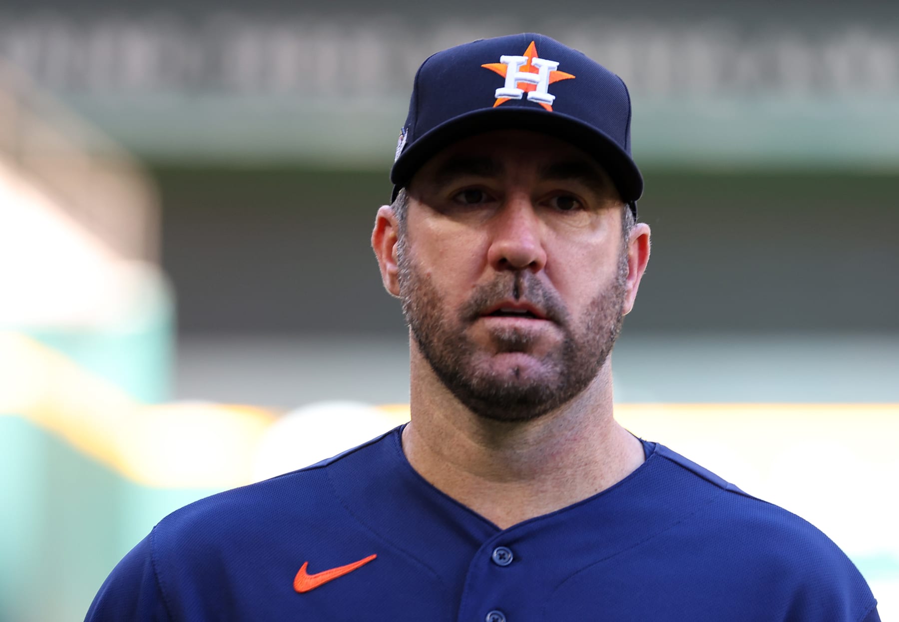 Astros' Hader: Shoulder Injury—Could He Be Back Soon? - 2hlohfs