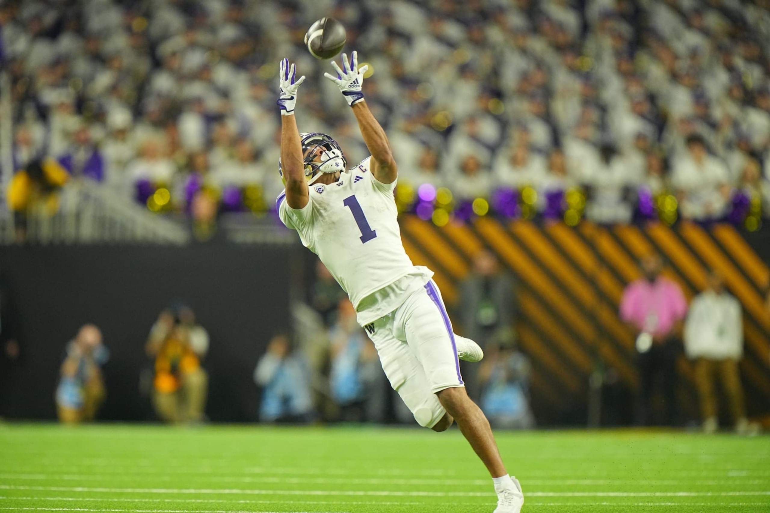 College Football: CFP National Championship: Washington Rome Odunze (1) in action, catches the football vs Michigan at NRG Stadium.
Houston, TX 1/8/2024
CREDIT: Erick W. Rasco (Photo by Erick W. Rasco/Sports Illustrated via Getty Images)
(Set Number: X164476 TK1) College Football: CFP National Championship: Washington Rome Odunze (1) in action, catches the football vs Michigan at NRG Stadium.
Houston, TX 1/8/2024
CREDIT: Erick W. Rasco (Photo by Erick W. Rasco/Sports Illustrated via Getty Images)
(Set Number: X164476 TK1)
