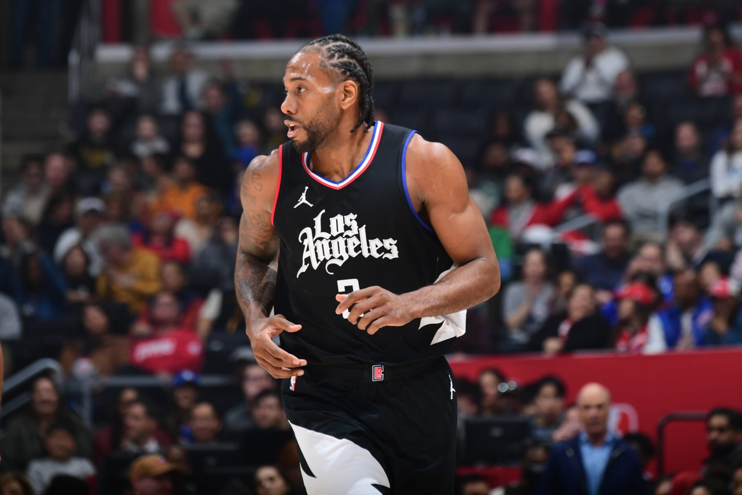LOS ANGELES, CA - FEBRUARY 10:  Kawhi Leonard #2 of the LA Clippers looks on during the game on February 10, 2024 at Crypto.Com Arena in Los Angeles, California. NOTE TO USER: User expressly acknowledges and agrees that, by downloading and/or using this Photograph, user is consenting to the terms and conditions of the Getty Images License Agreement. Mandatory Copyright Notice: Copyright 2024 NBAE (Photo by Adam Pantozzi/NBAE via Getty Images)