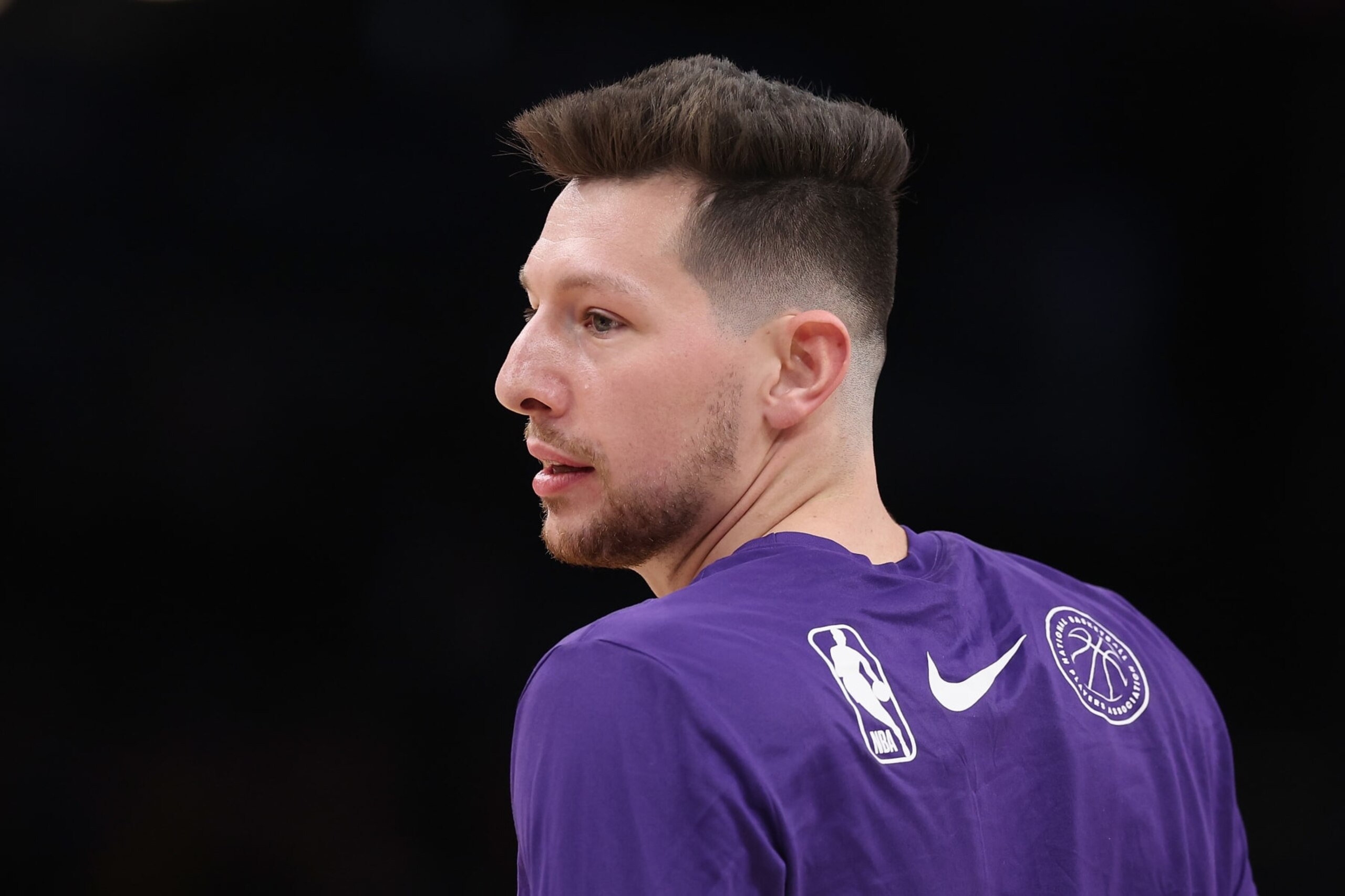 PHOENIX, ARIZONA - FEBRUARY 14: Drew Eubanks #14 of the Phoenix Suns warms up before the NBA game against the Detroit Pistons at Footprint Center on February 14, 2024 in Phoenix, Arizona. NOTE TO USER: User expressly acknowledges and agrees that, by downloading and or using this photograph, User is consenting to the terms and conditions of the Getty Images License Agreement. (Photo by Christian Petersen/Getty Images) PHOENIX, ARIZONA - FEBRUARY 14: Drew Eubanks #14 of the Phoenix Suns warms up before the NBA game against the Detroit Pistons at Footprint Center on February 14, 2024 in Phoenix, Arizona. NOTE TO USER: User expressly acknowledges and agrees that, by downloading and or using this photograph, User is consenting to the terms and conditions of the Getty Images License Agreement. (Photo by Christian Petersen/Getty Images)