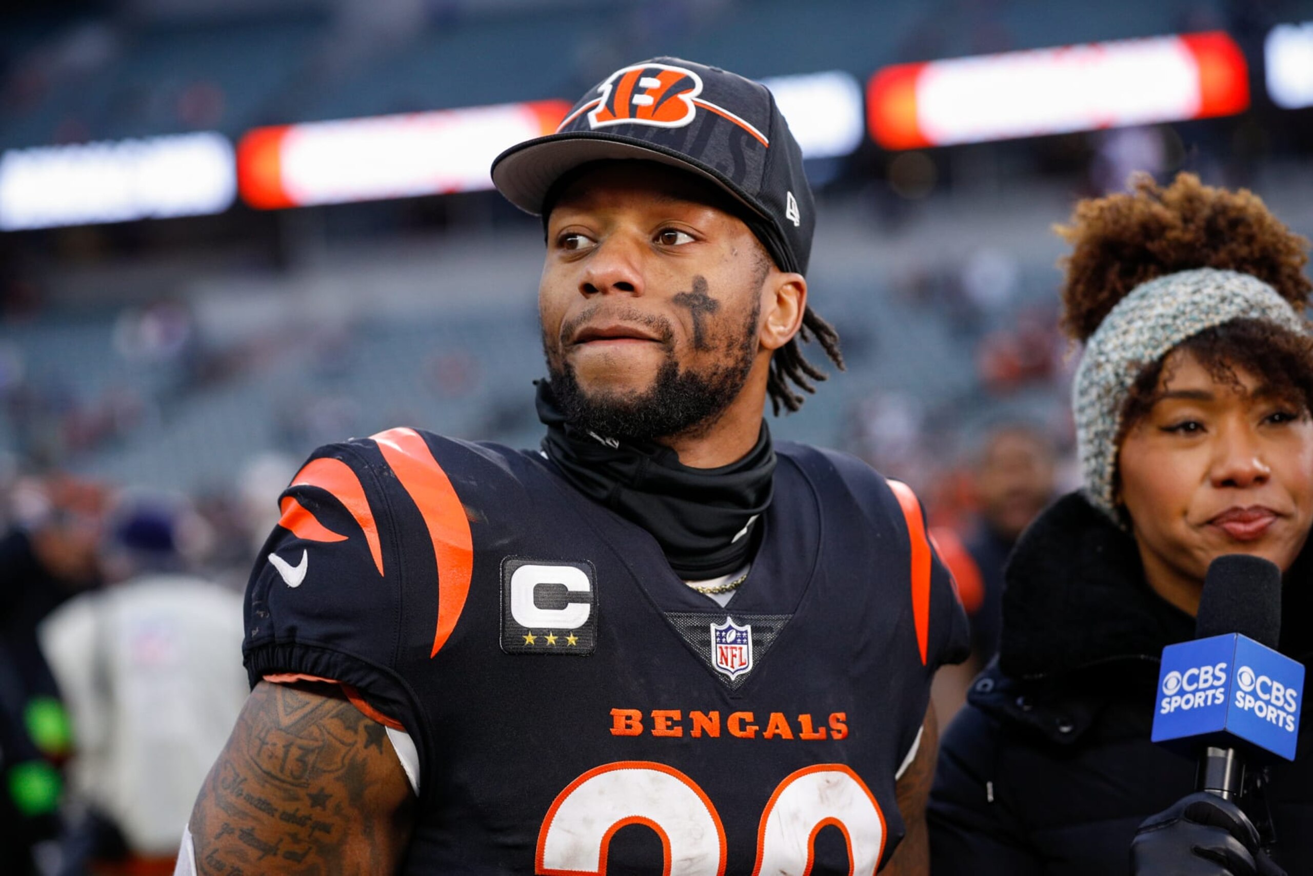 CINCINNATI, OH - JANUARY 07: Cincinnati Bengals running back Joe Mixon (28) talks with the media after the game against the Cleveland Browns and the Cincinnati Bengals on January 7, 2024, at Paycor Stadium in Cincinnati, OH. (Photo by Ian Johnson/Icon Sportswire via Getty Images)