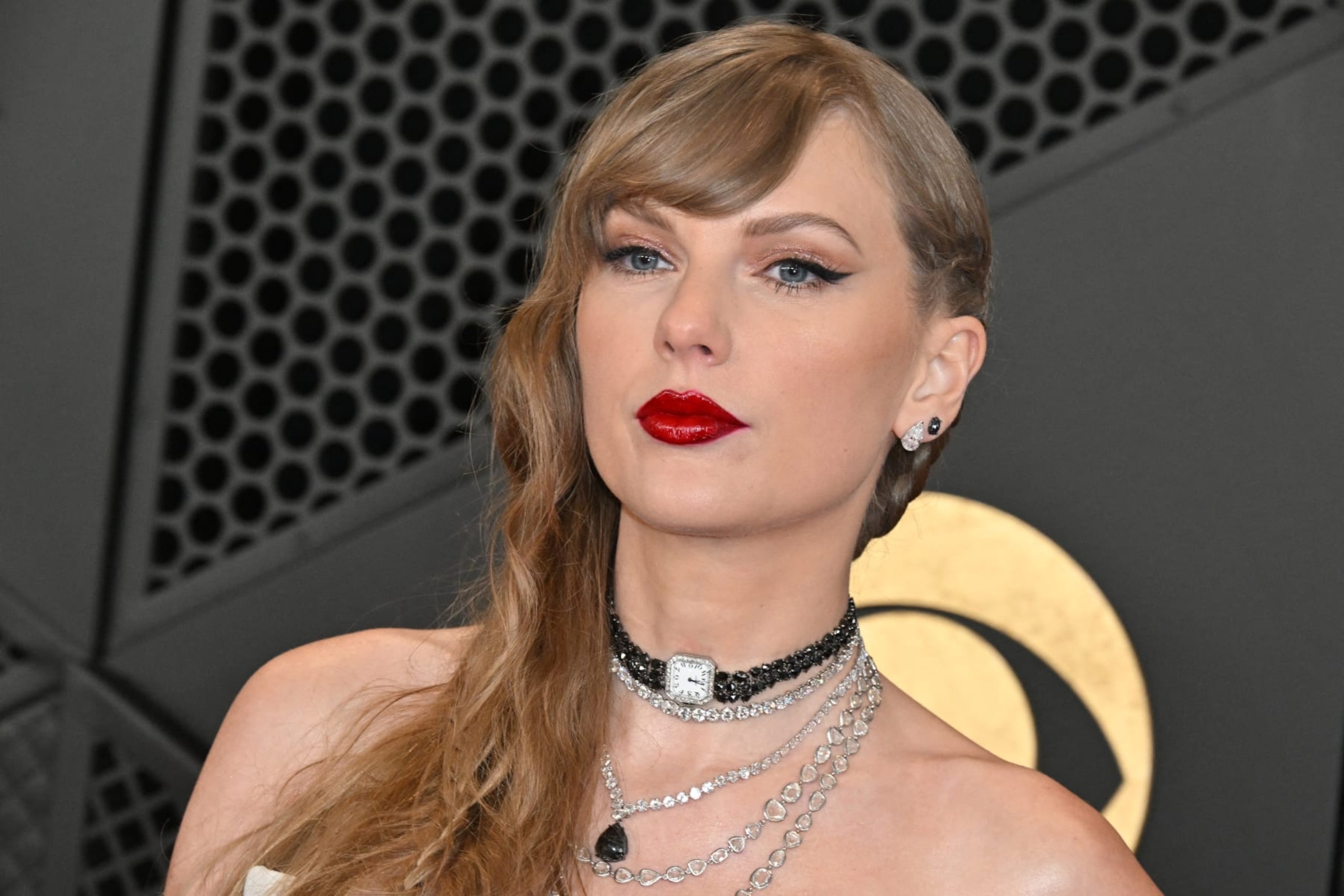 US singer-songwriter Taylor Swift arrives for the 66th Annual Grammy Awards at the Crypto.com Arena in Los Angeles on February 4, 2024. (Photo by Robyn BECK / AFP) (Photo by ROBYN BECK/AFP via Getty Images) US singer-songwriter Taylor Swift arrives for the 66th Annual Grammy Awards at the Crypto.com Arena in Los Angeles on February 4, 2024. (Photo by Robyn BECK / AFP) (Photo by ROBYN BECK/AFP via Getty Images)