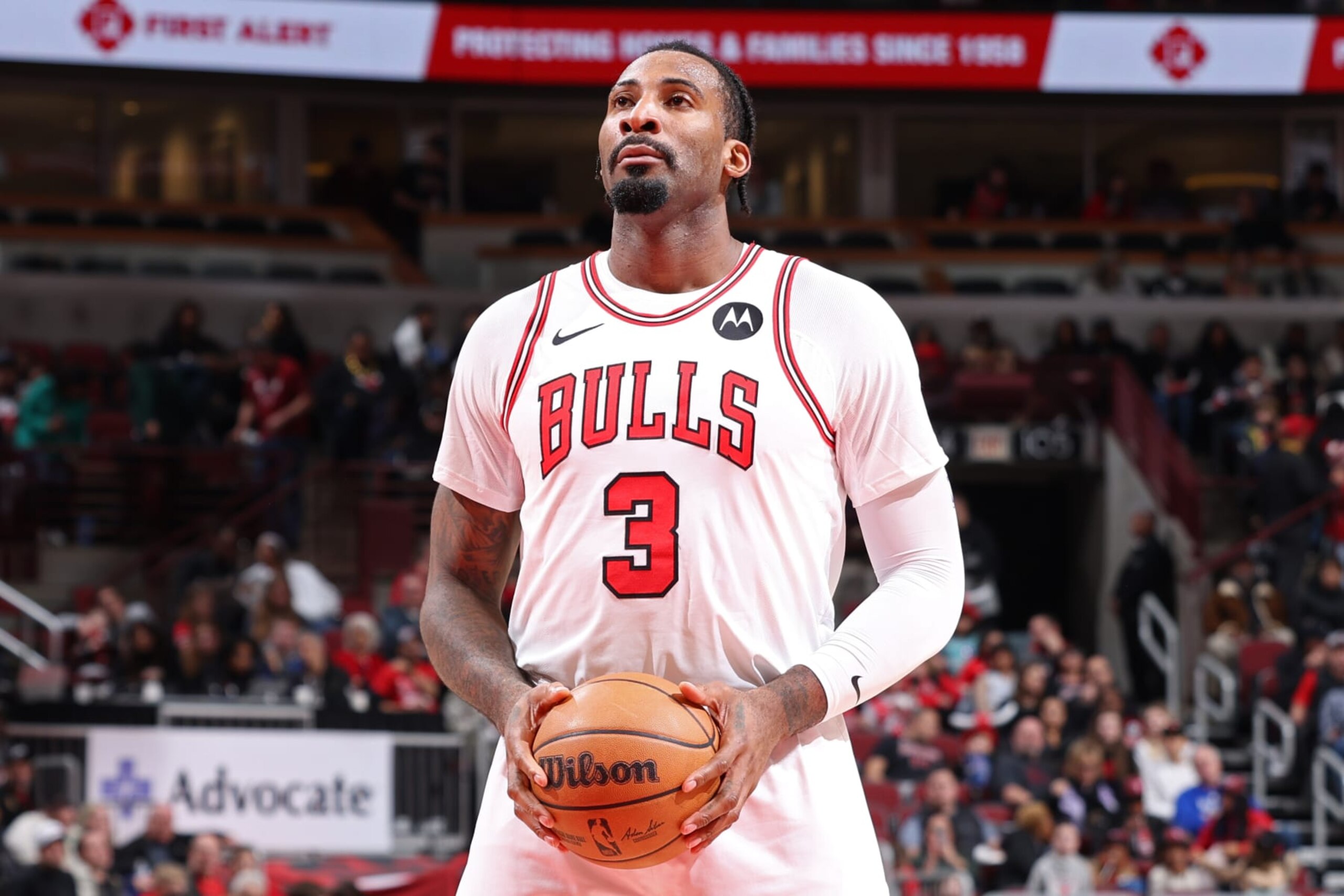 CHICAGO, IL - DECEMBER 26: Andre Drummond #3 of the Chicago Bulls shoots a free throw during the game against the Atlanta Hawks on December 26, 2023 at United Center in Chicago, Illinois. NOTE TO USER: User expressly acknowledges and agrees that, by downloading and or using this photograph, User is consenting to the terms and conditions of the Getty Images License Agreement. Mandatory Copyright Notice: Copyright 2023 NBAE (Photo by Jeff Haynes/NBAE via Getty Images)