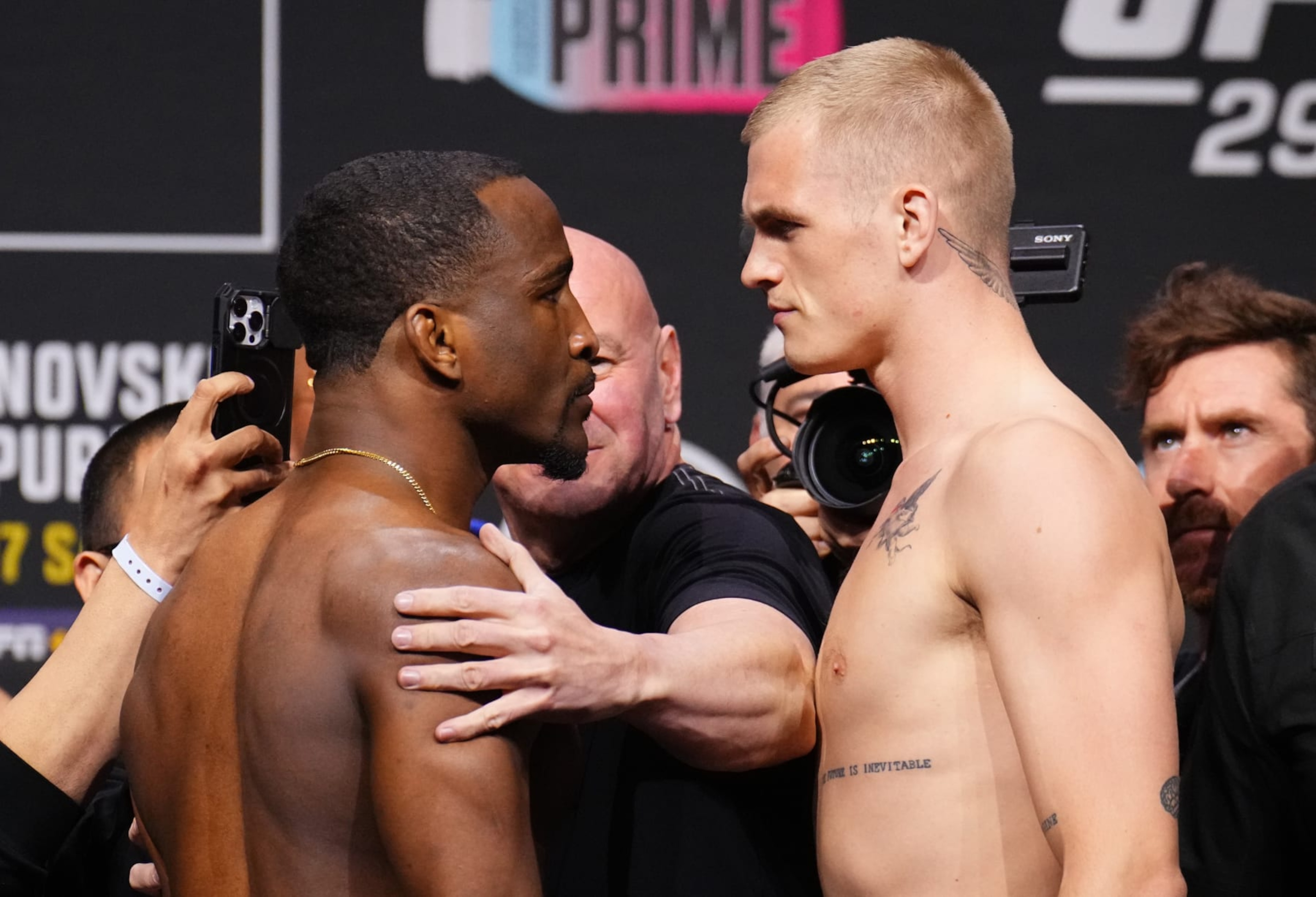 Geoff Neal vs. Ian Machado Garry Geoff Neal vs. Ian Machado Garry