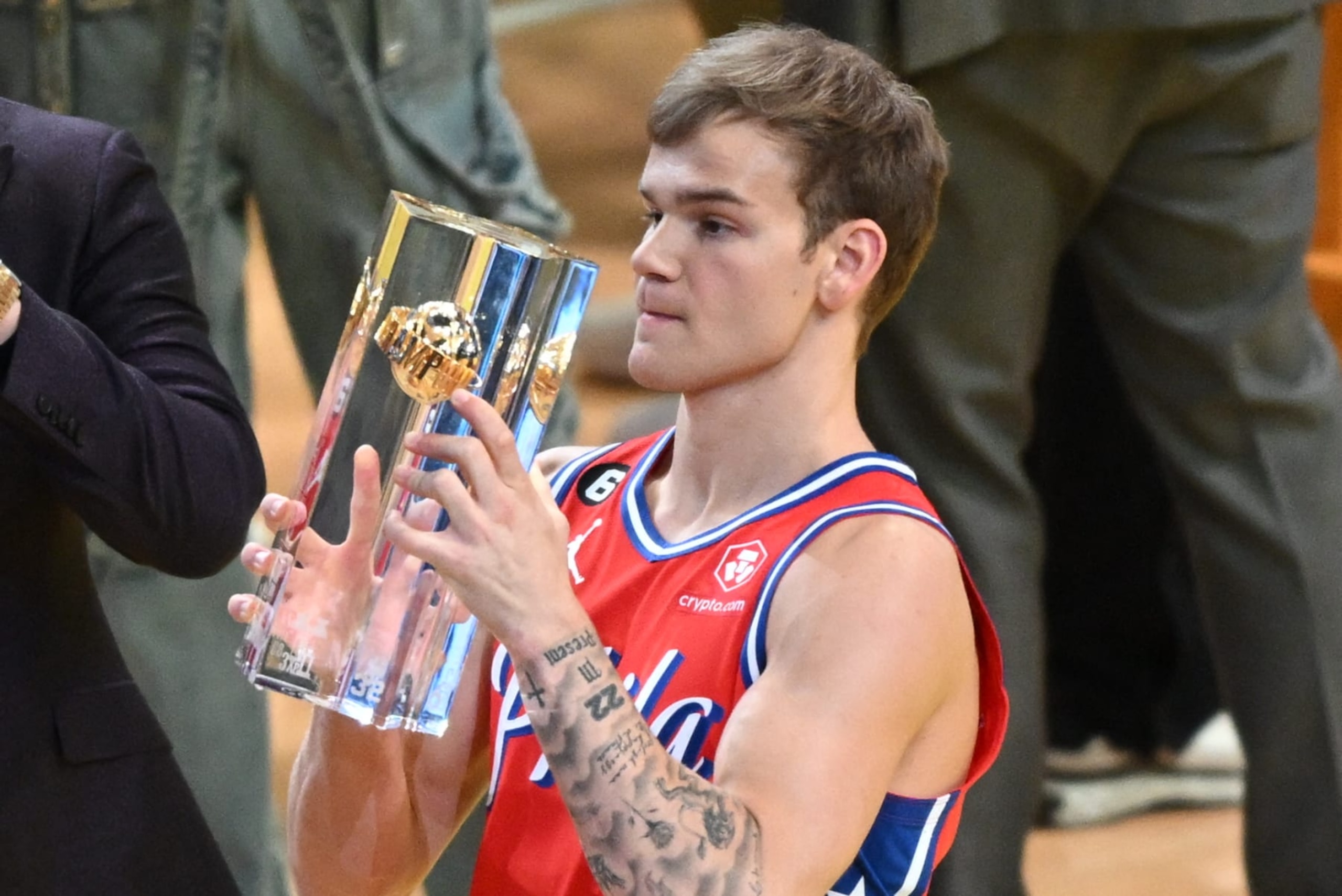 Basketball player Mac McClung, of the Philadelphia 76ers, holds the trophy after winning the Slam Dunk Contest of the NBA All-Star week-end in Salt Lake City, Utah, February 18, 2023. (Photo by Patrick T. Fallon / AFP) (Photo by PATRICK T. FALLON/AFP via Getty Images) Basketball player Mac McClung, of the Philadelphia 76ers, holds the trophy after winning the Slam Dunk Contest of the NBA All-Star week-end in Salt Lake City, Utah, February 18, 2023. (Photo by Patrick T. Fallon / AFP) (Photo by PATRICK T. FALLON/AFP via Getty Images)
