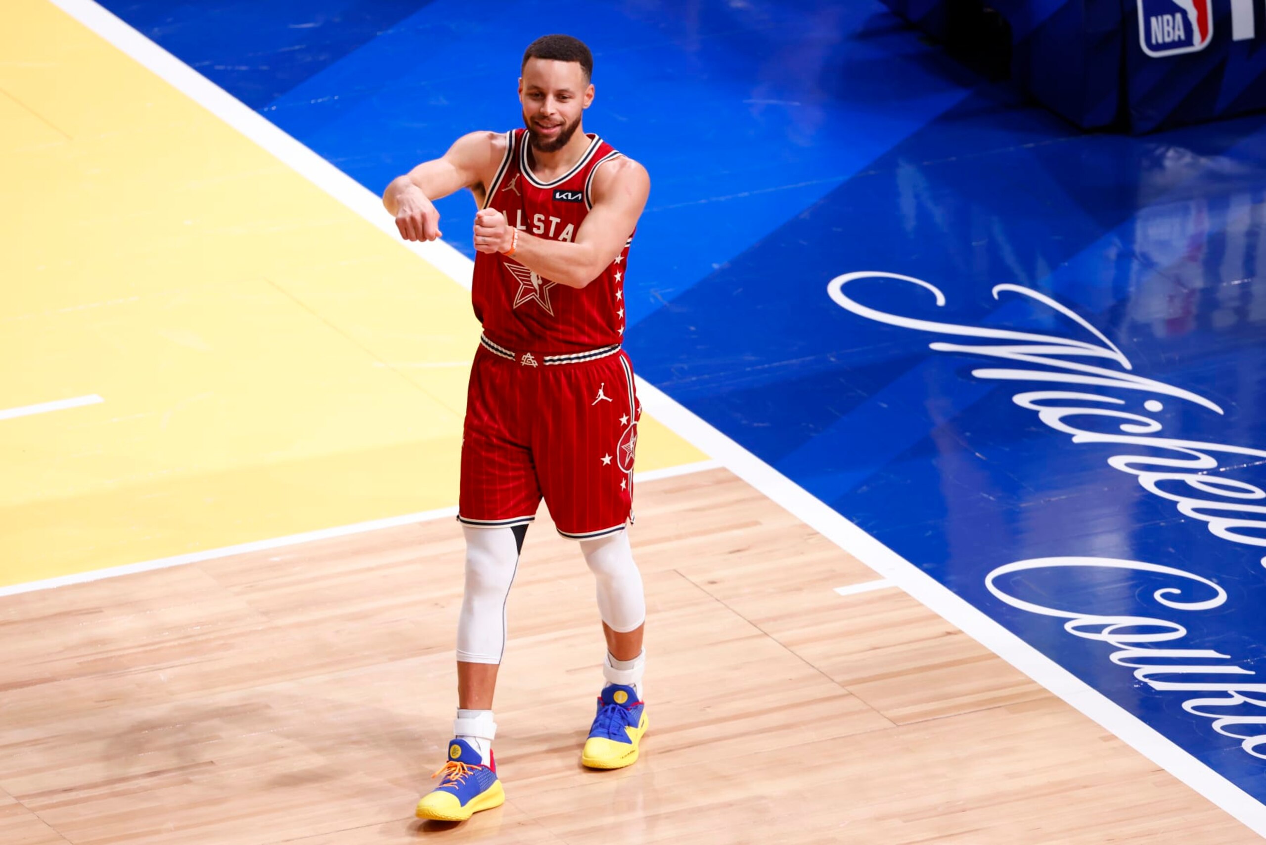 INDIANAPOLIS, INDIANA - FEBRUARY 18: Stephen Curry #30 of the Golden State Warriors and Western Conference All-Stars reacts in the second quarter against the Eastern Conference All-Stars during the 2024 NBA All-Star Game at Gainbridge Fieldhouse on February 18, 2024 in Indianapolis, Indiana. NOTE TO USER: User expressly acknowledges and agrees that, by downloading and or using this photograph, User is consenting to the terms and conditions of the Getty Images License Agreement. (Photo by Justin Casterline/Getty Images)