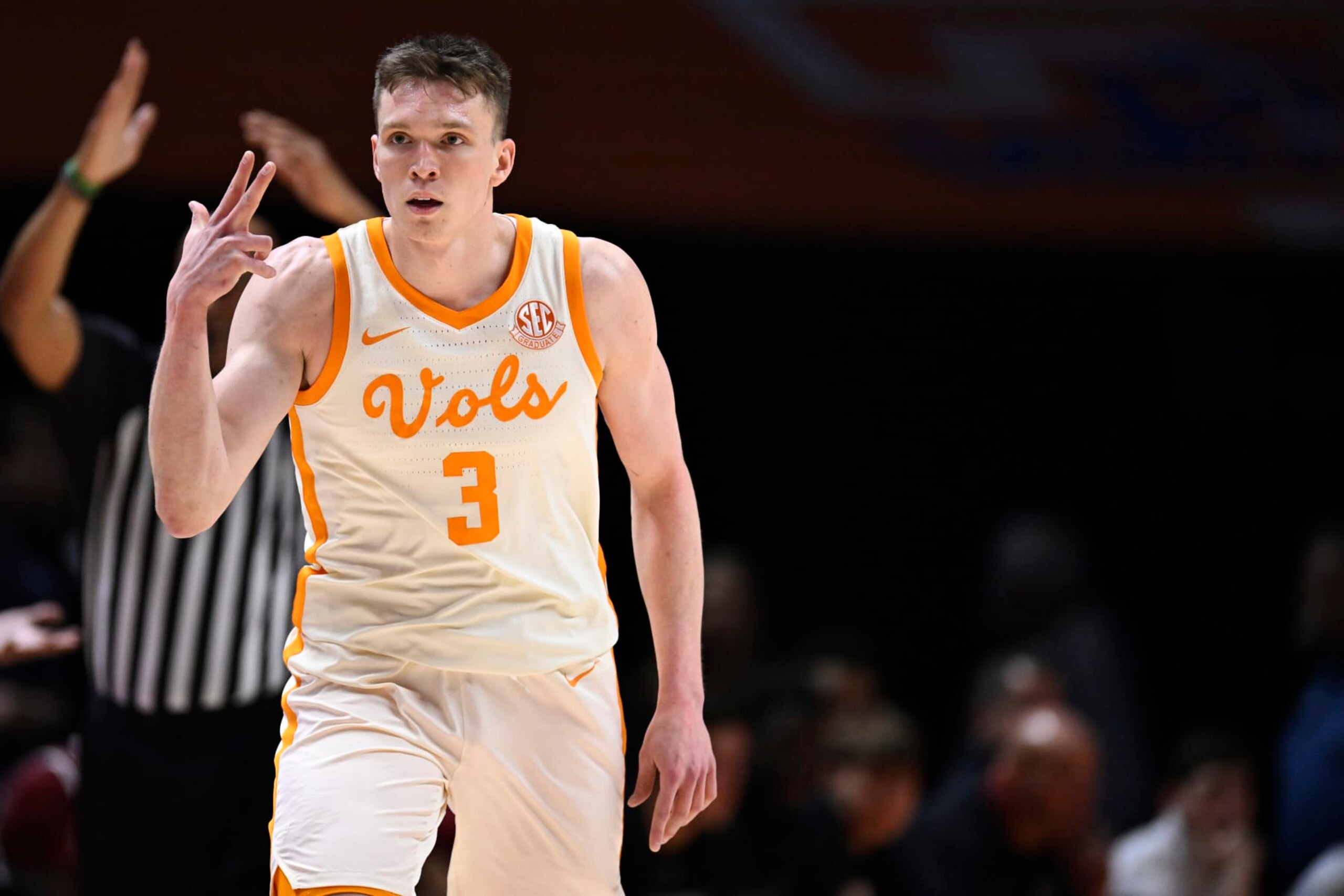 KNOXVILLE, TENNESSEE - JANUARY 30: Dalton Knecht #3 of the Tennessee Volunteers celebrates his three-point basket against the South Carolina Gamecocks in the first half at Thompson-Boling Arena on January 30, 2024 in Knoxville, Tennessee. (Photo by Eakin Howard/Getty Images) KNOXVILLE, TENNESSEE - JANUARY 30: Dalton Knecht #3 of the Tennessee Volunteers celebrates his three-point basket against the South Carolina Gamecocks in the first half at Thompson-Boling Arena on January 30, 2024 in Knoxville, Tennessee. (Photo by Eakin Howard/Getty Images)
